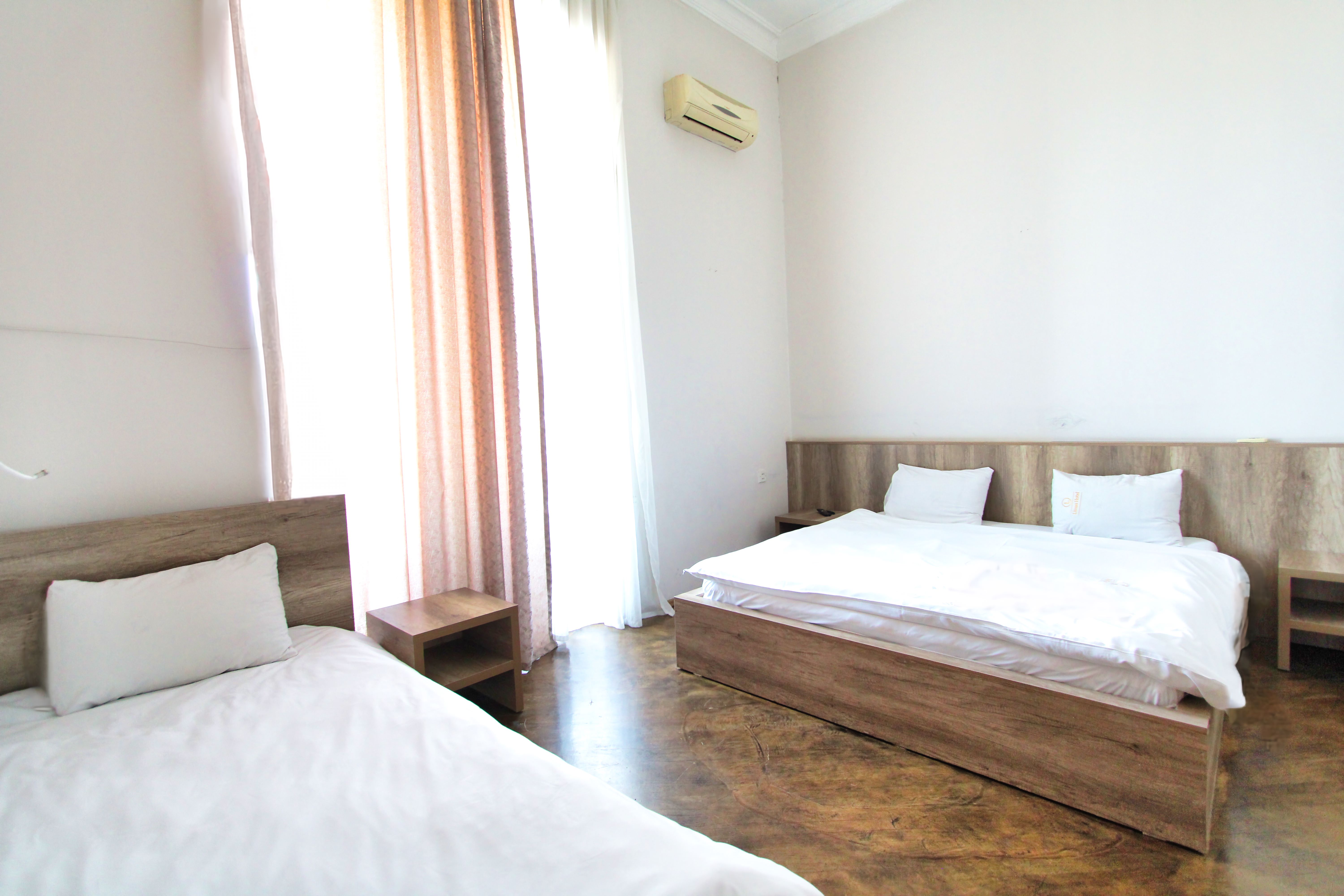 Apartment Three Bedrooms with Air Conditioning