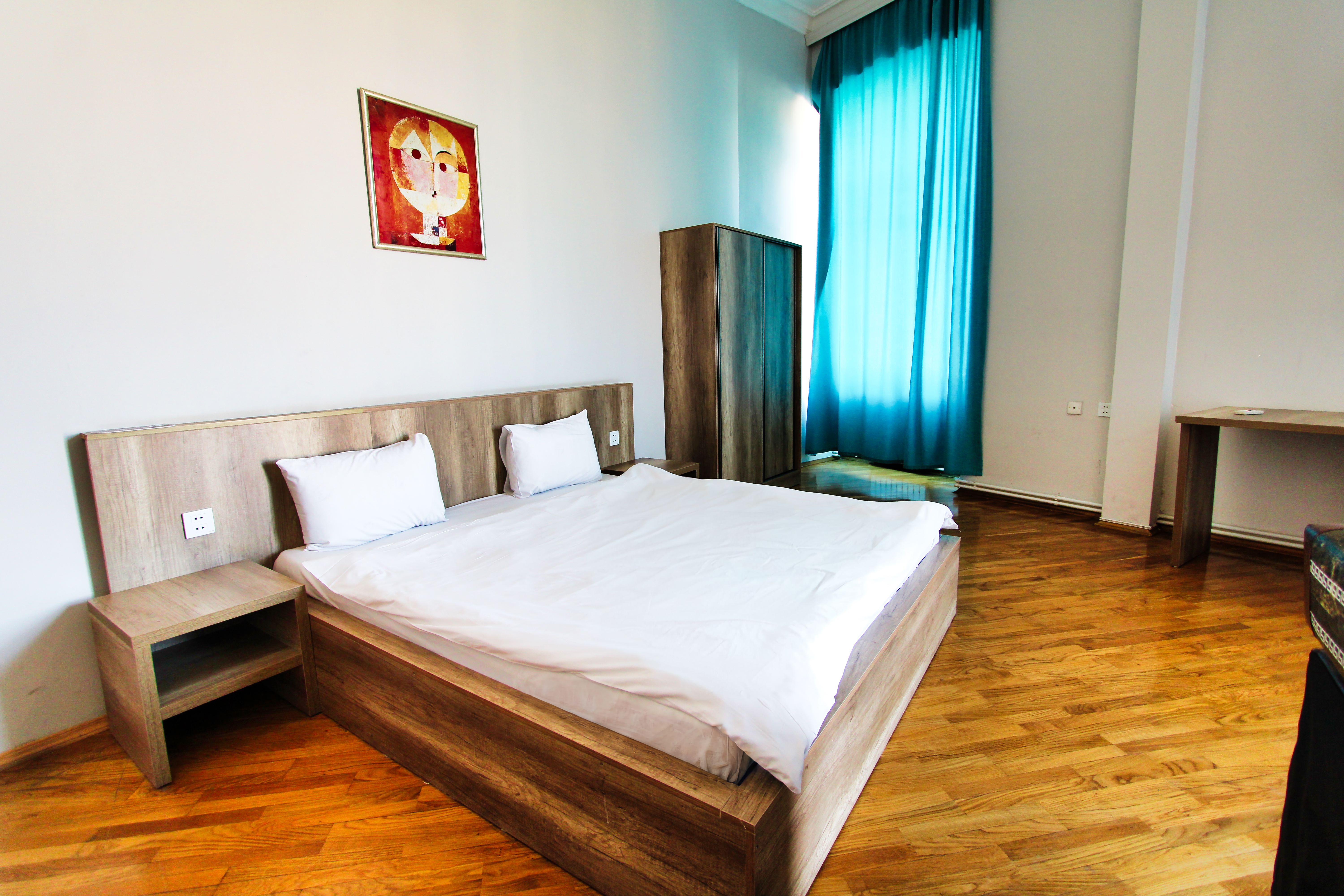 Apartment Three Bedrooms with Air Conditioning