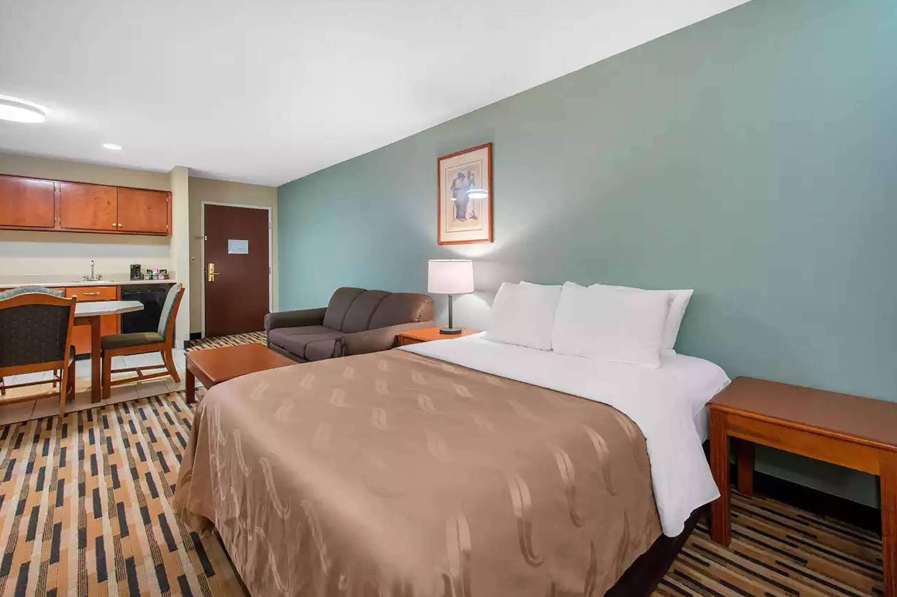 Room Accessible King Size Bed