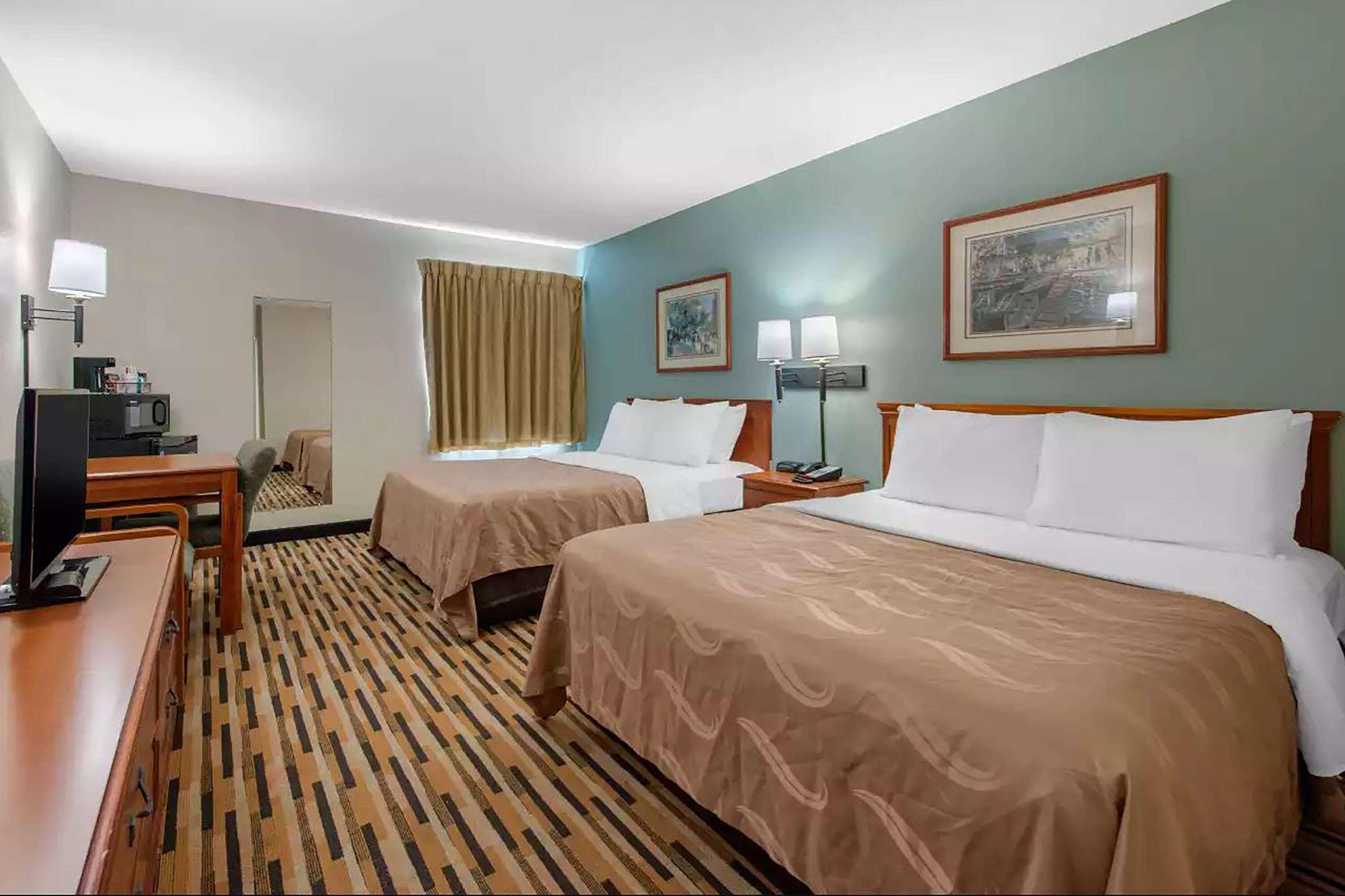 Suite Two Queen Beds