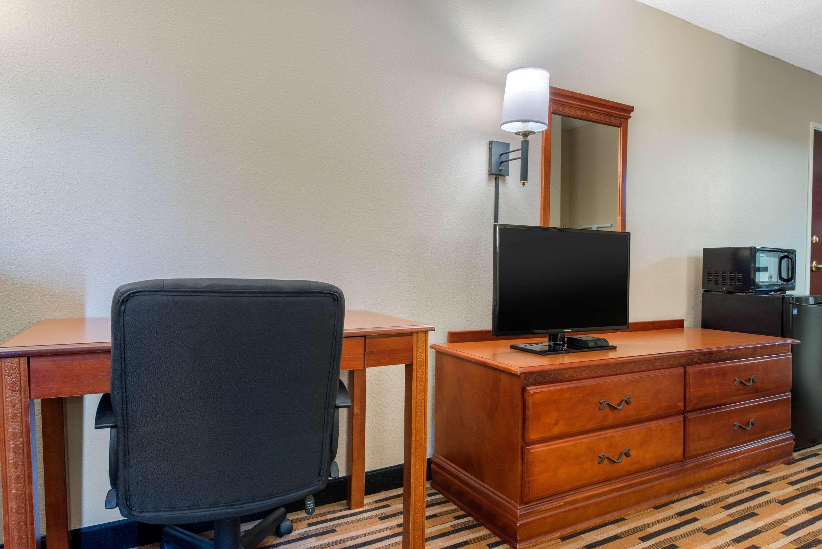 Double King Bed Non Smoking