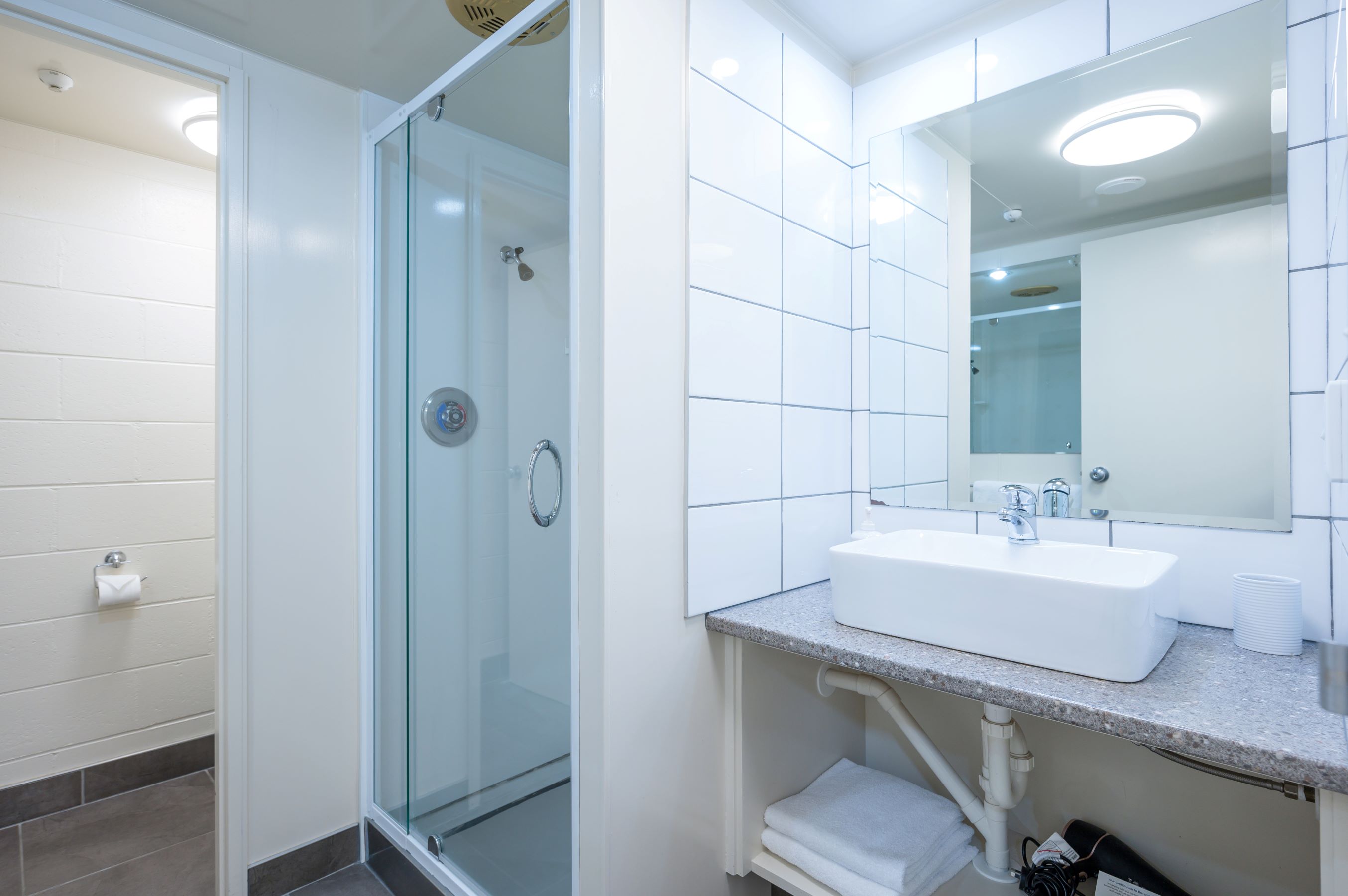 Apartment Two Bedrooms with Kitchenette