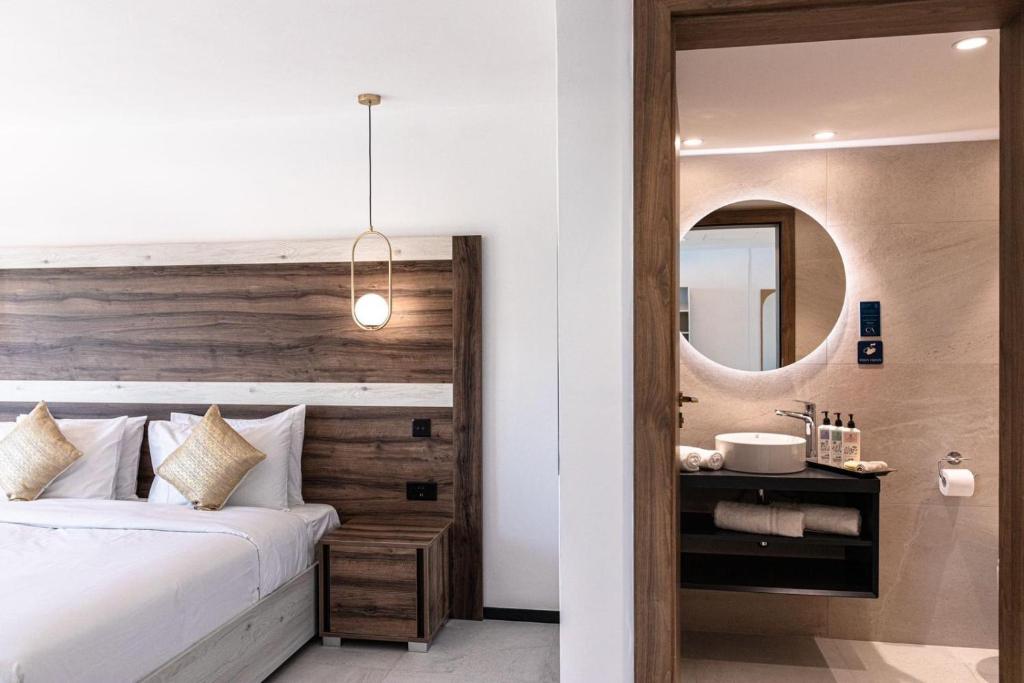 Double or Twin Deluxe