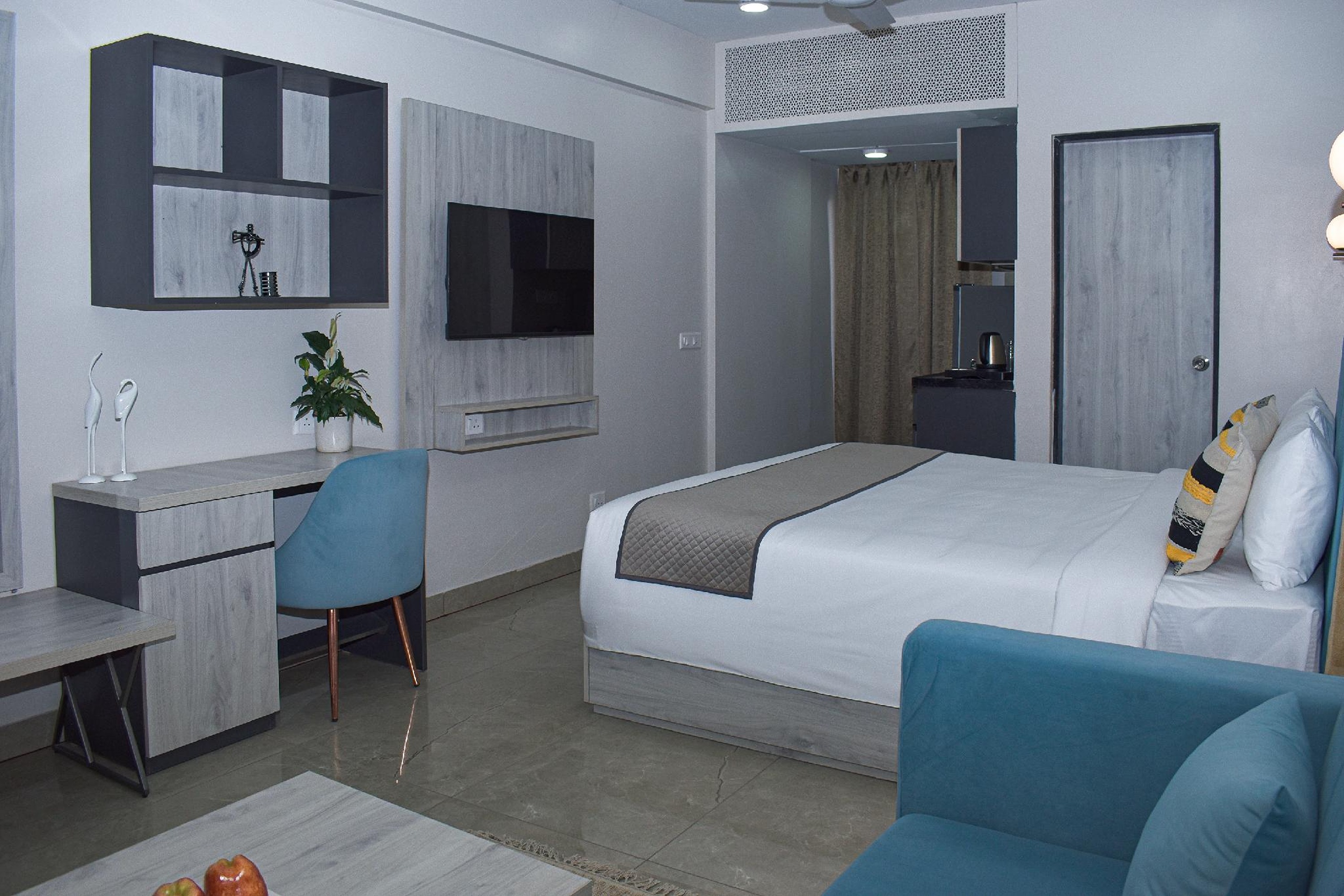 Double King Size Bed