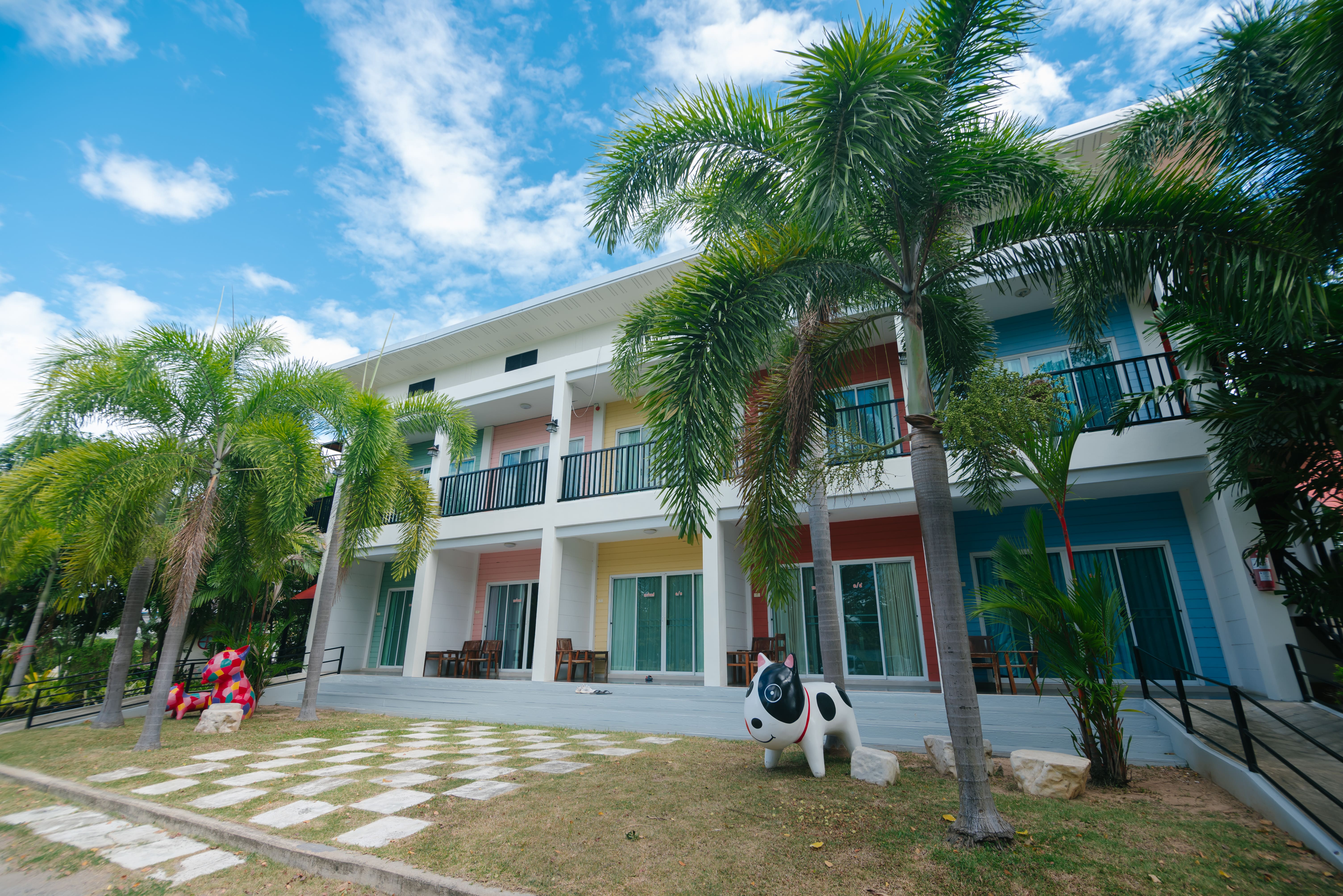 Studio King Size Bed