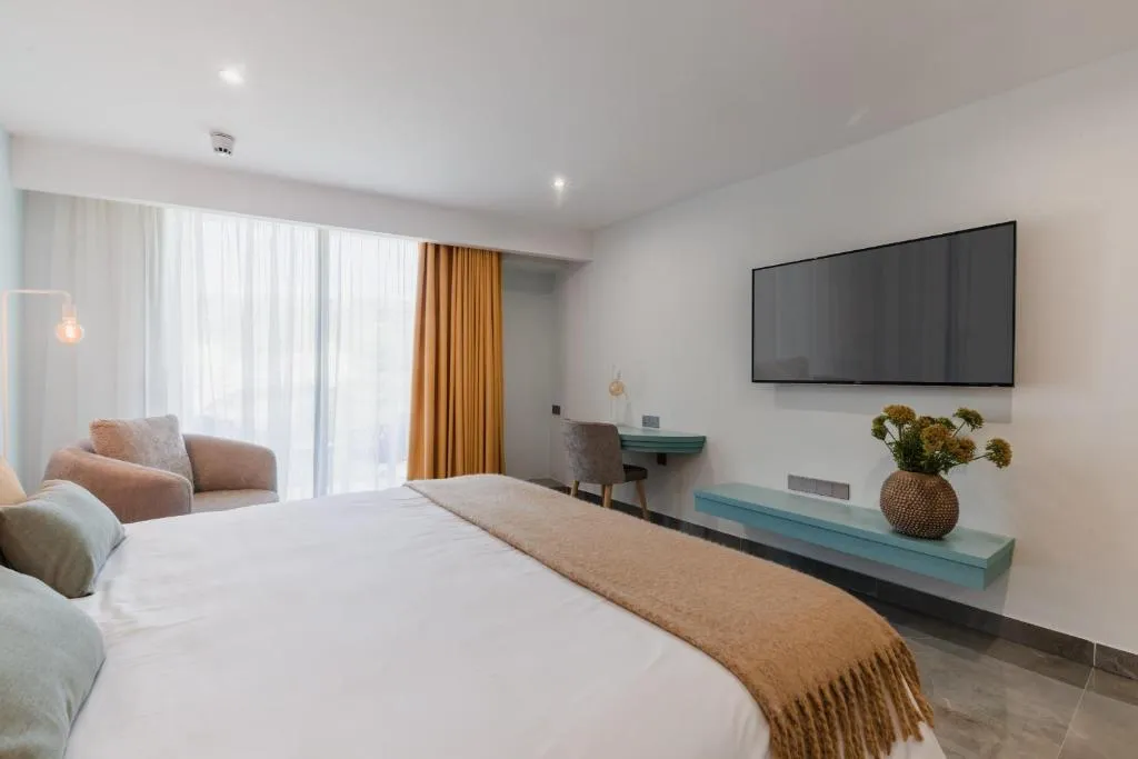 Double or Twin Standard