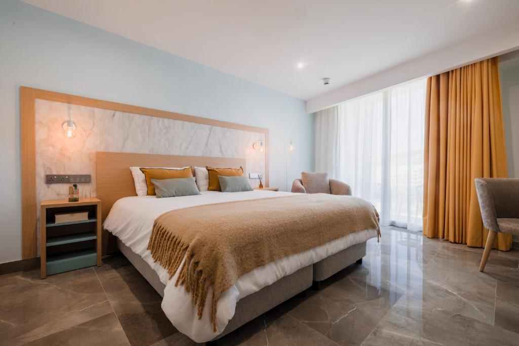 Double or Twin Deluxe Land View