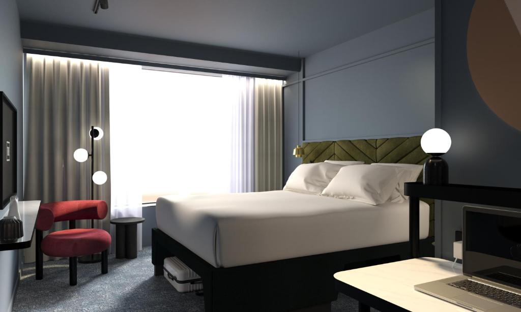 Double Queen Size Bed