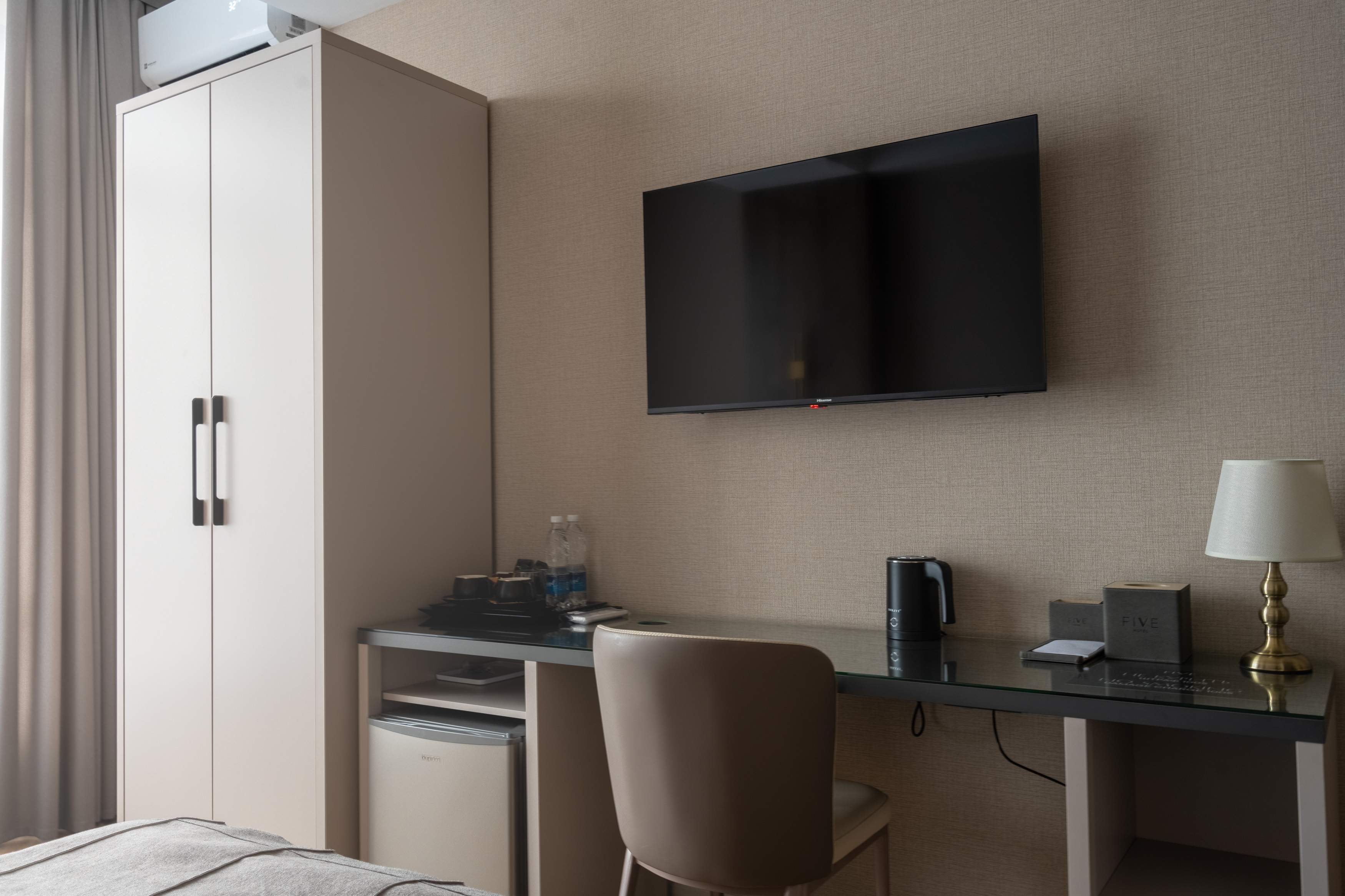 Double King Size Bed