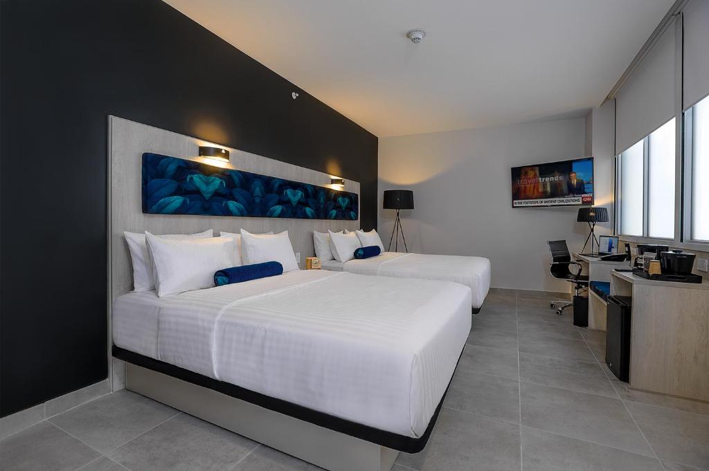 Double Two Queen Beds