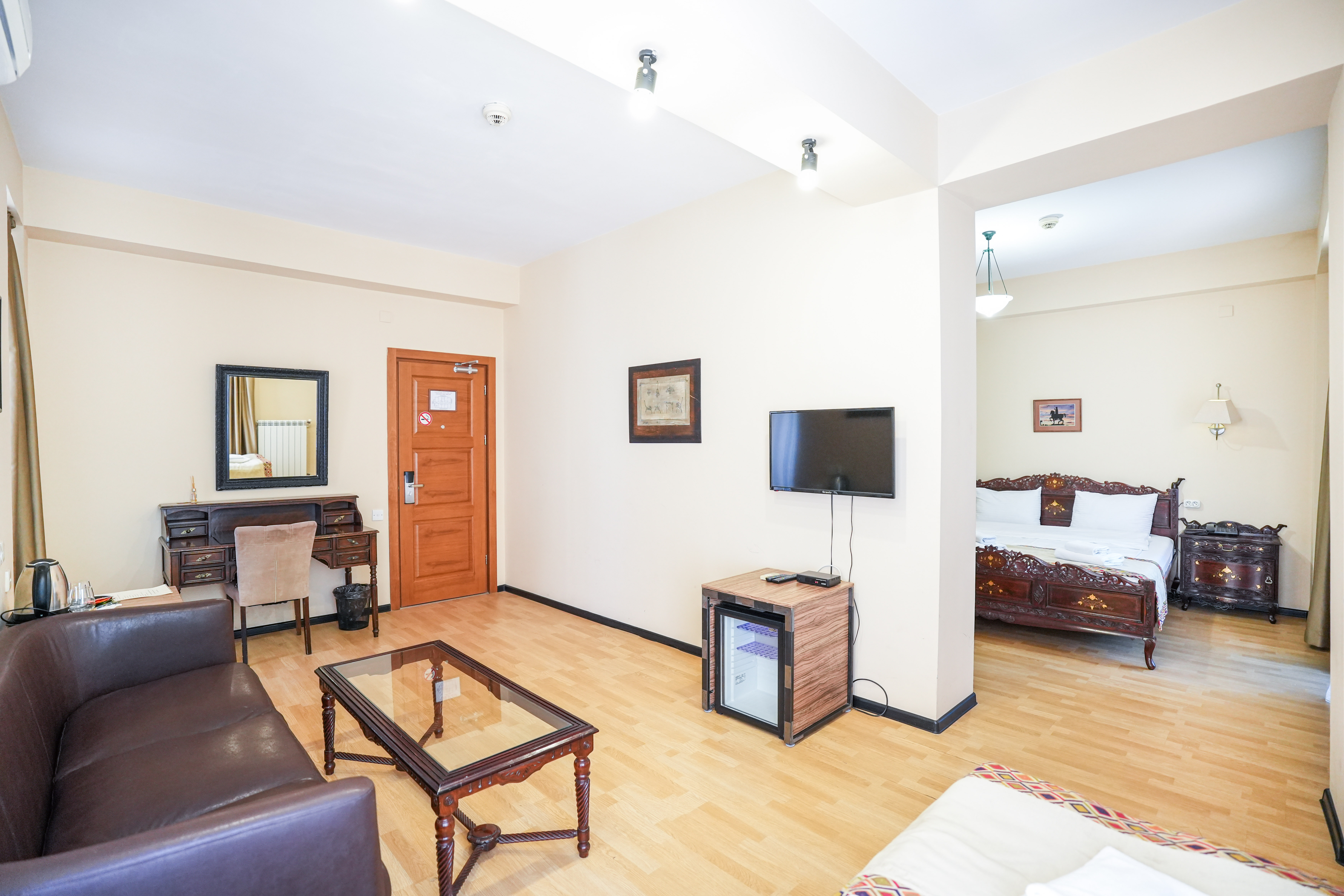 Triple City View Two Beds