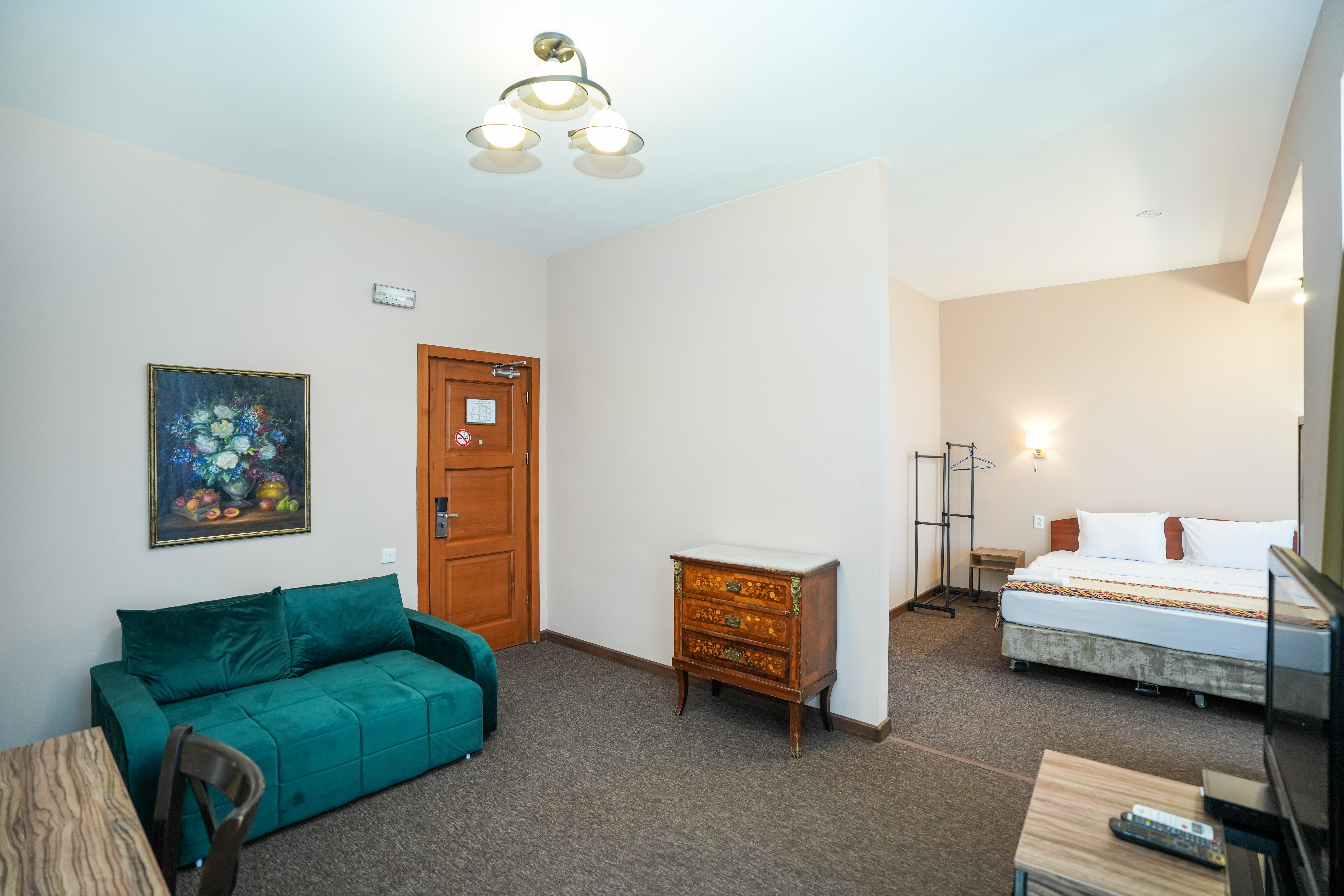 Triple City View Two Beds