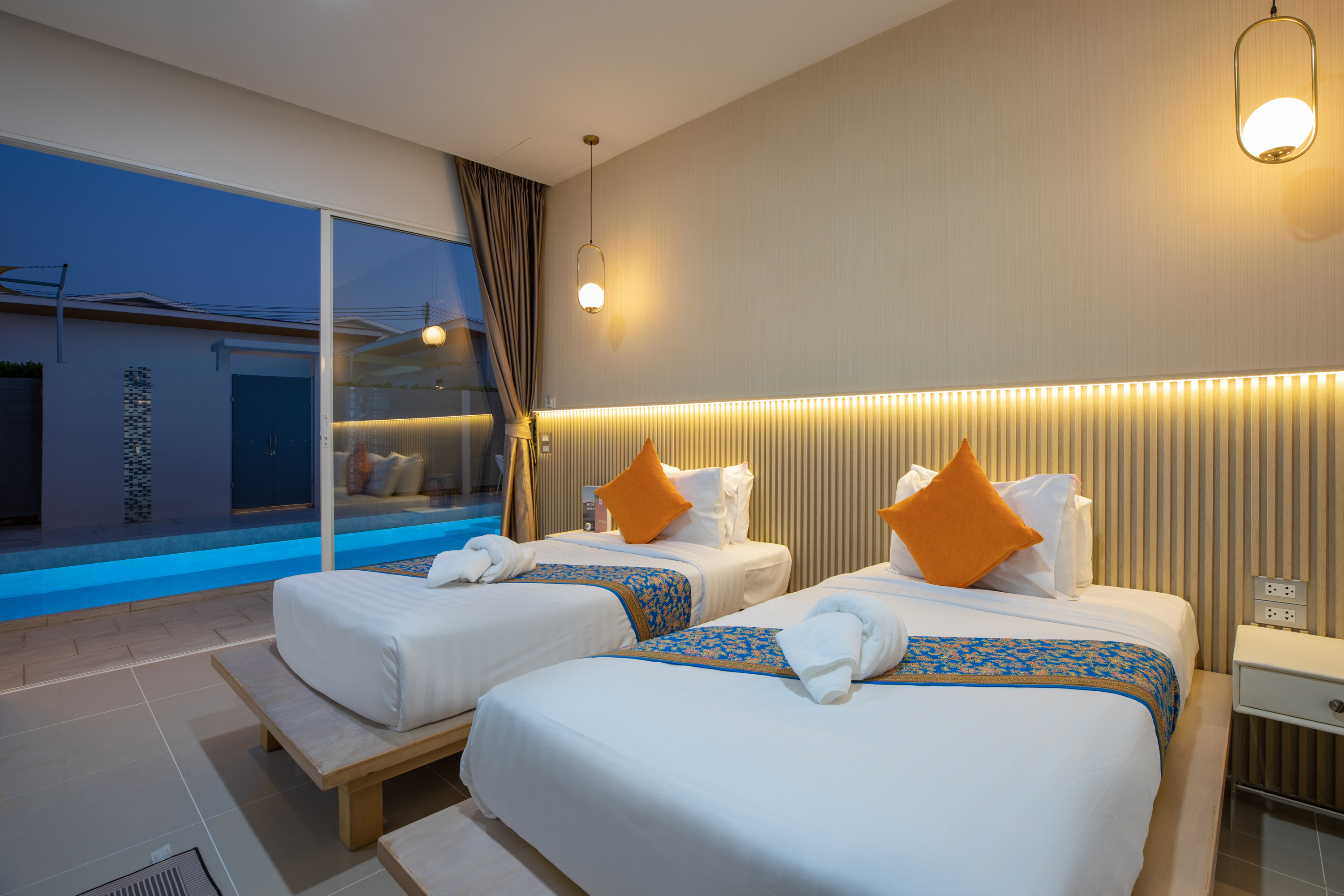 Villa Four Bedrooms with Private Pool