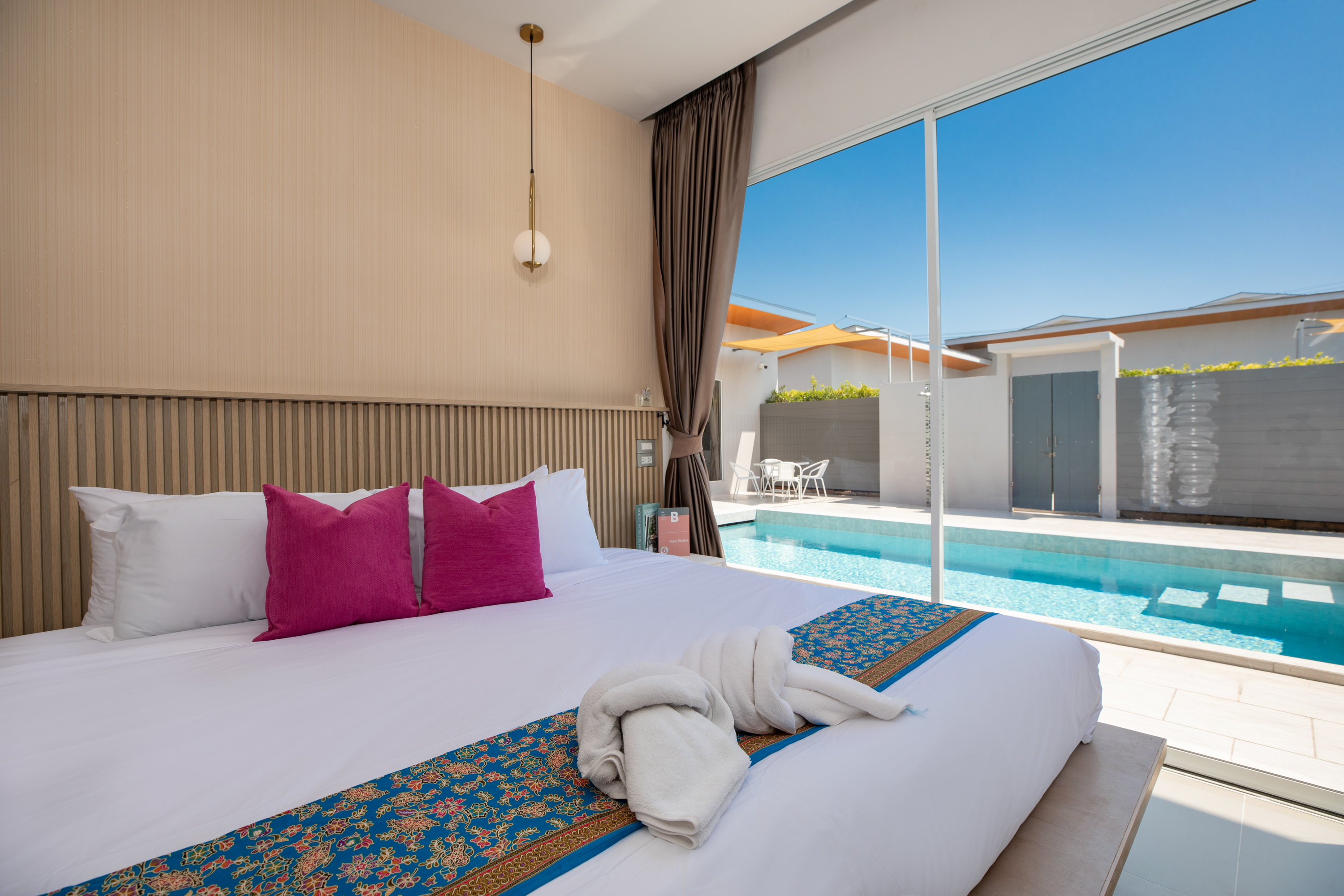 Villa Four Bedrooms with Private Pool