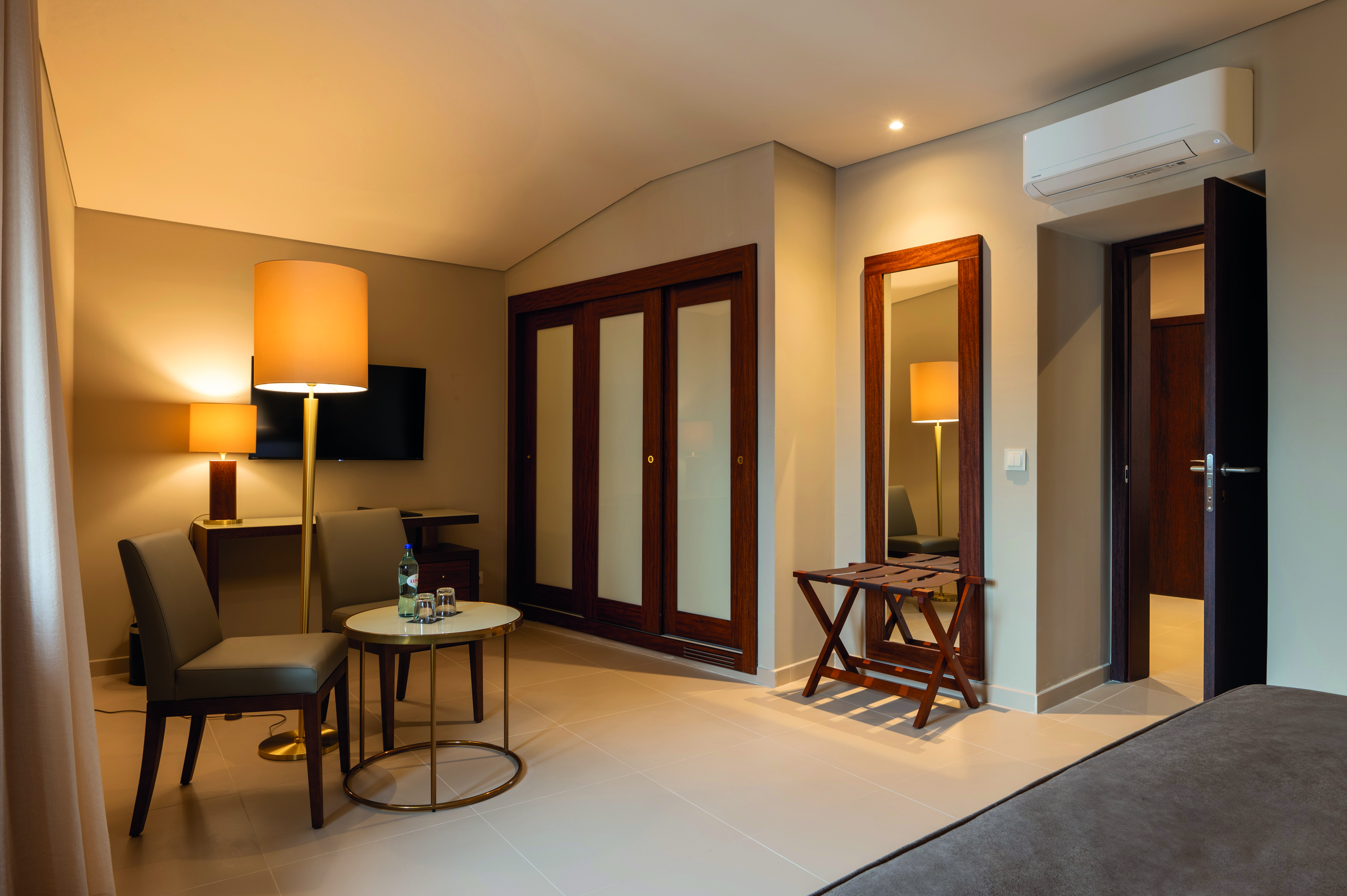 Studio Standard
