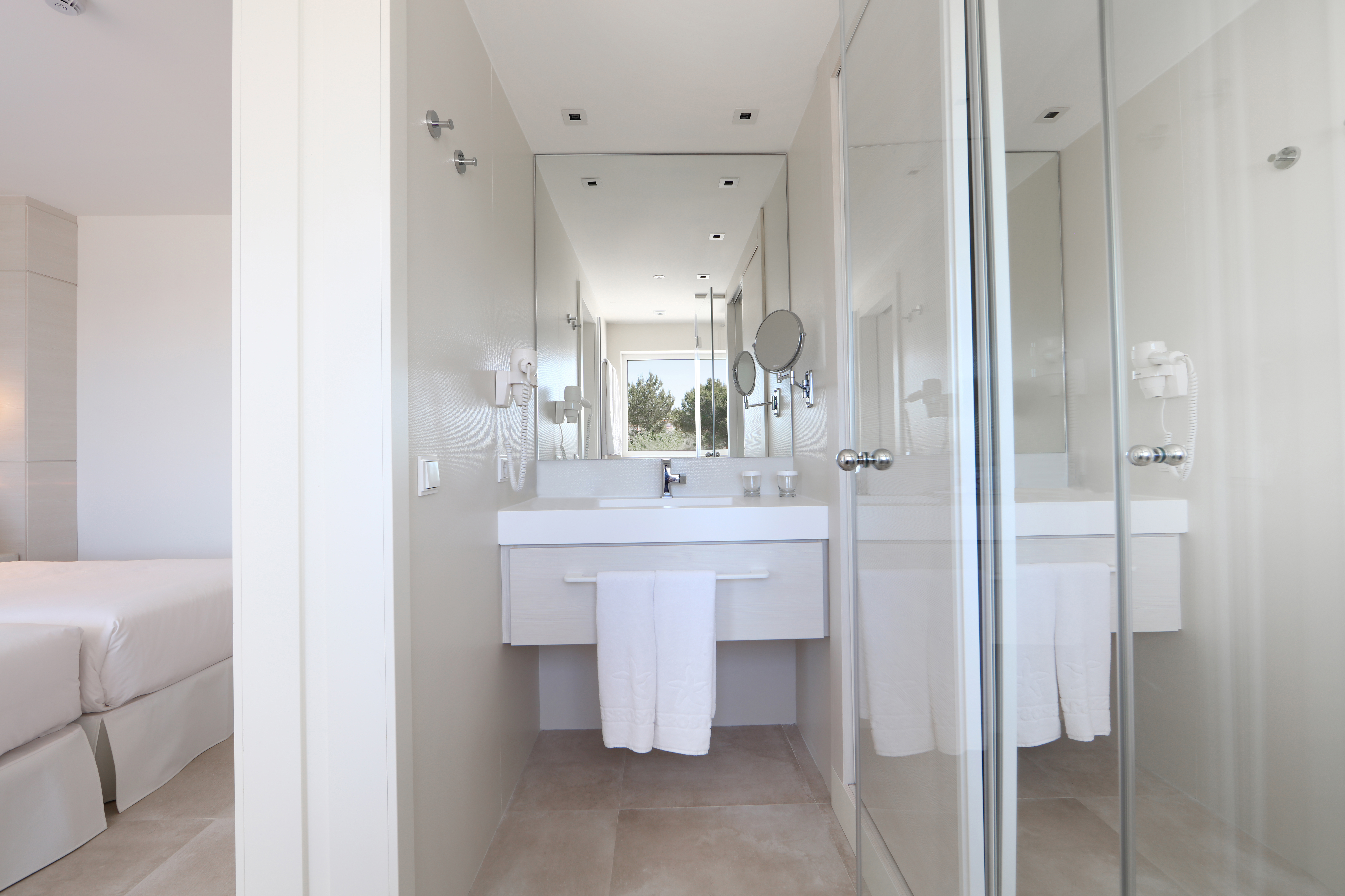 Double or Twin Standard