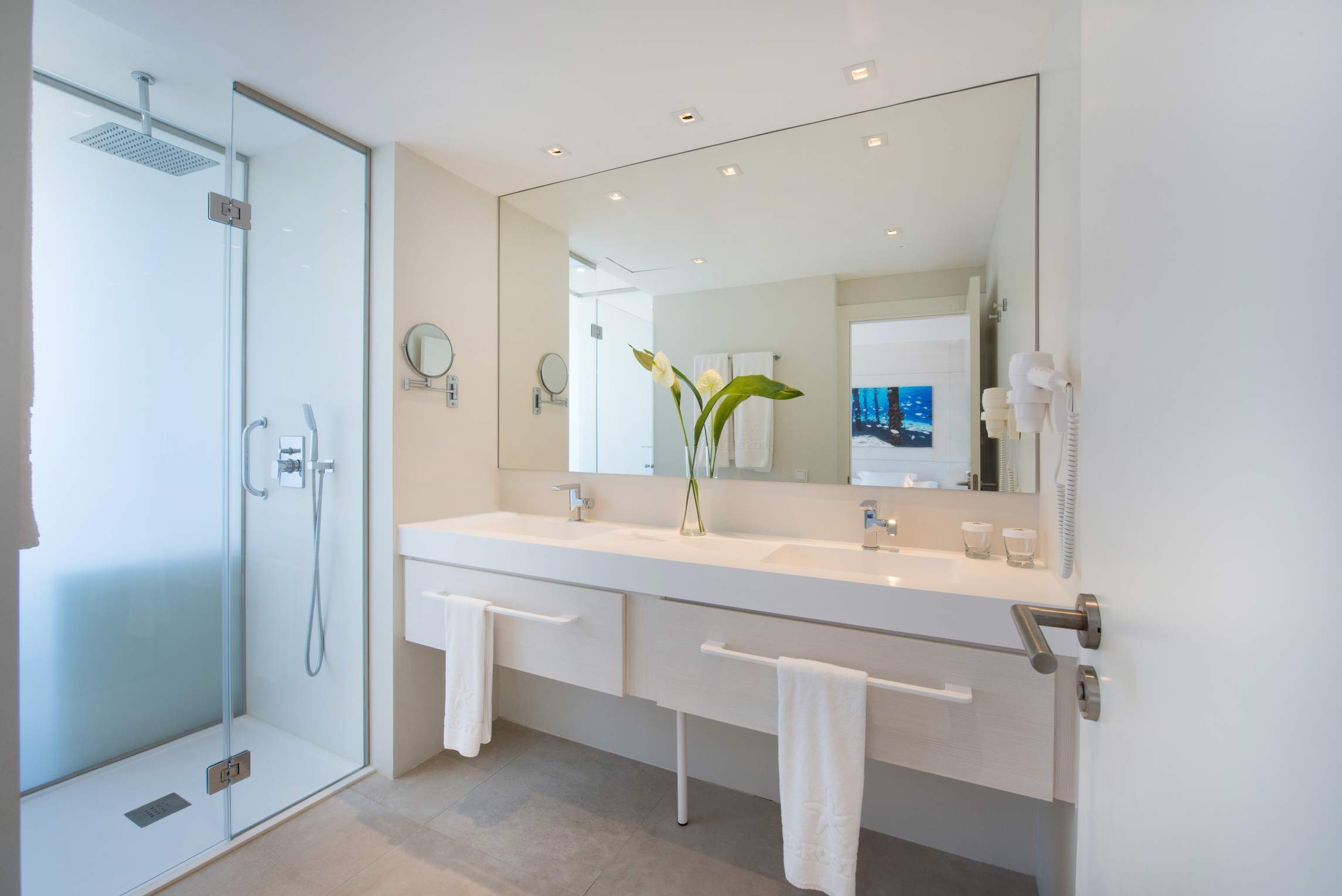 Double or Twin Side Sea View