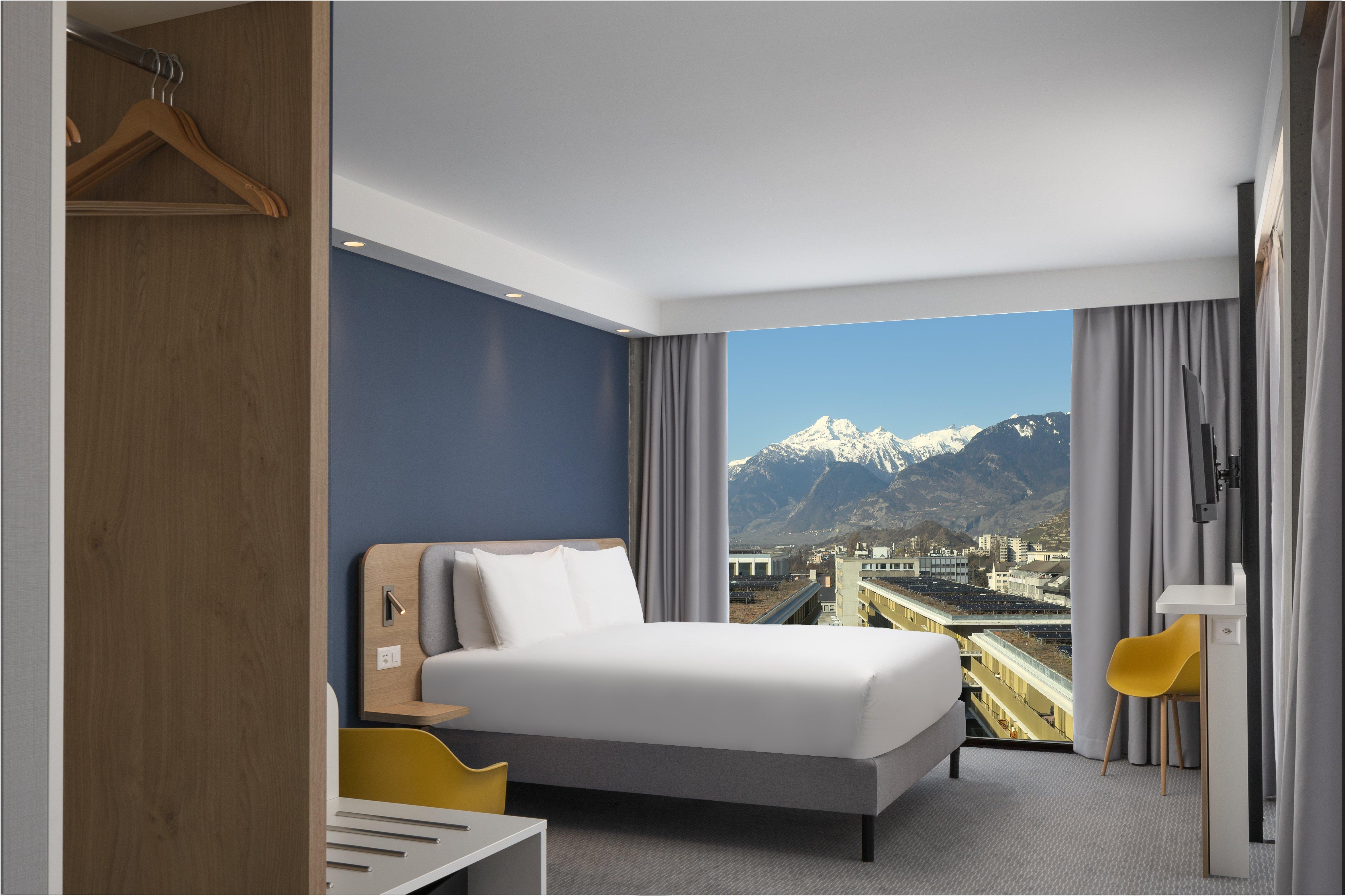 Suite Queen Size Bed