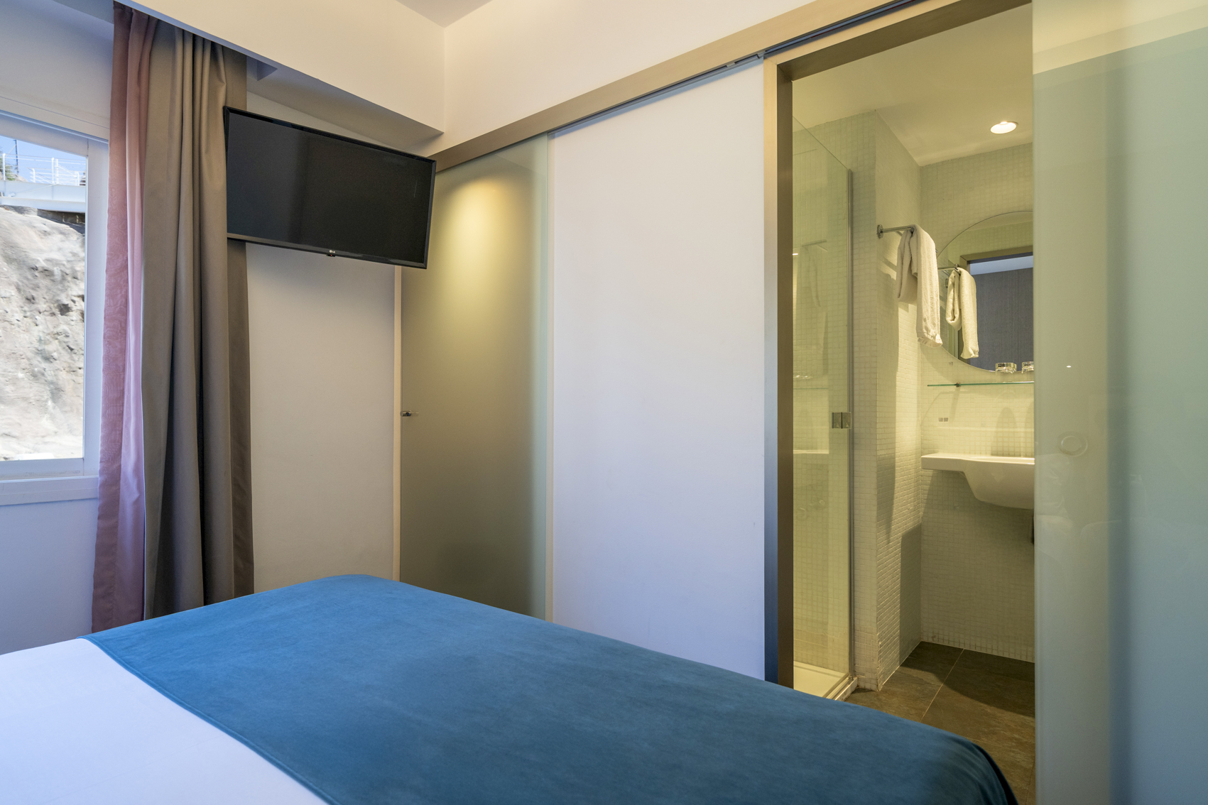 Double or Twin Deluxe