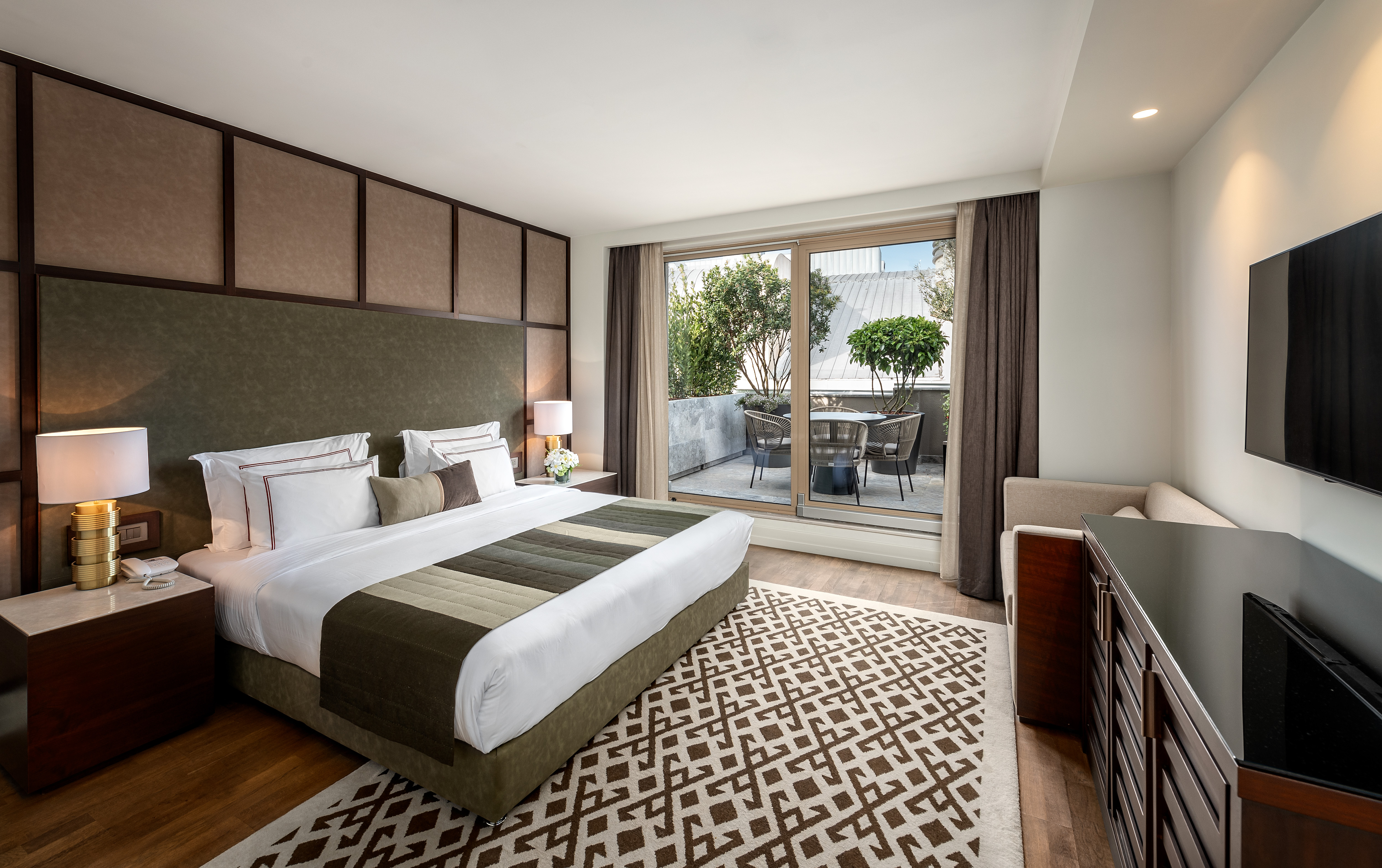 Suite Two Bedrooms One Bathroom