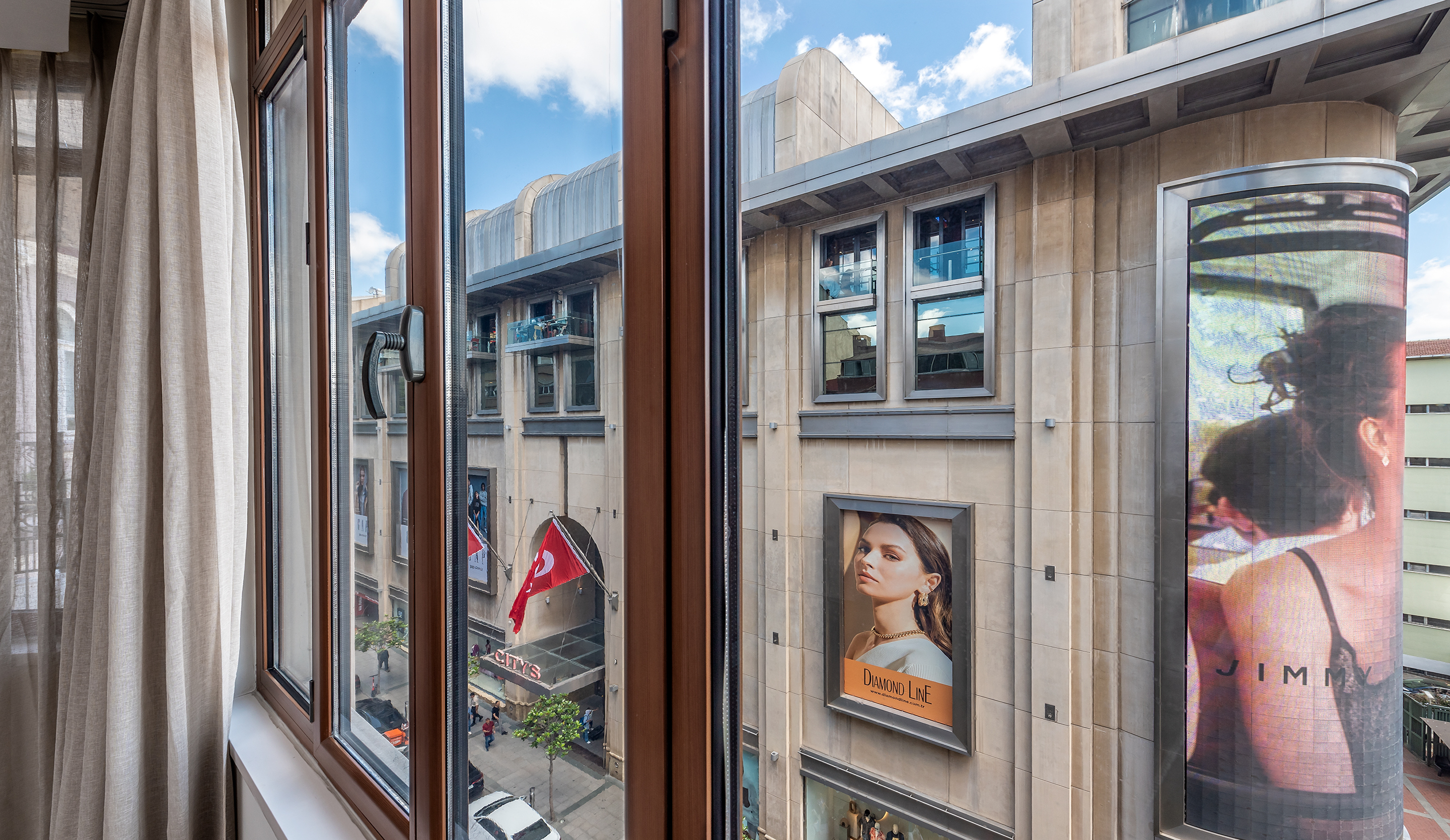 Double or Twin Deluxe