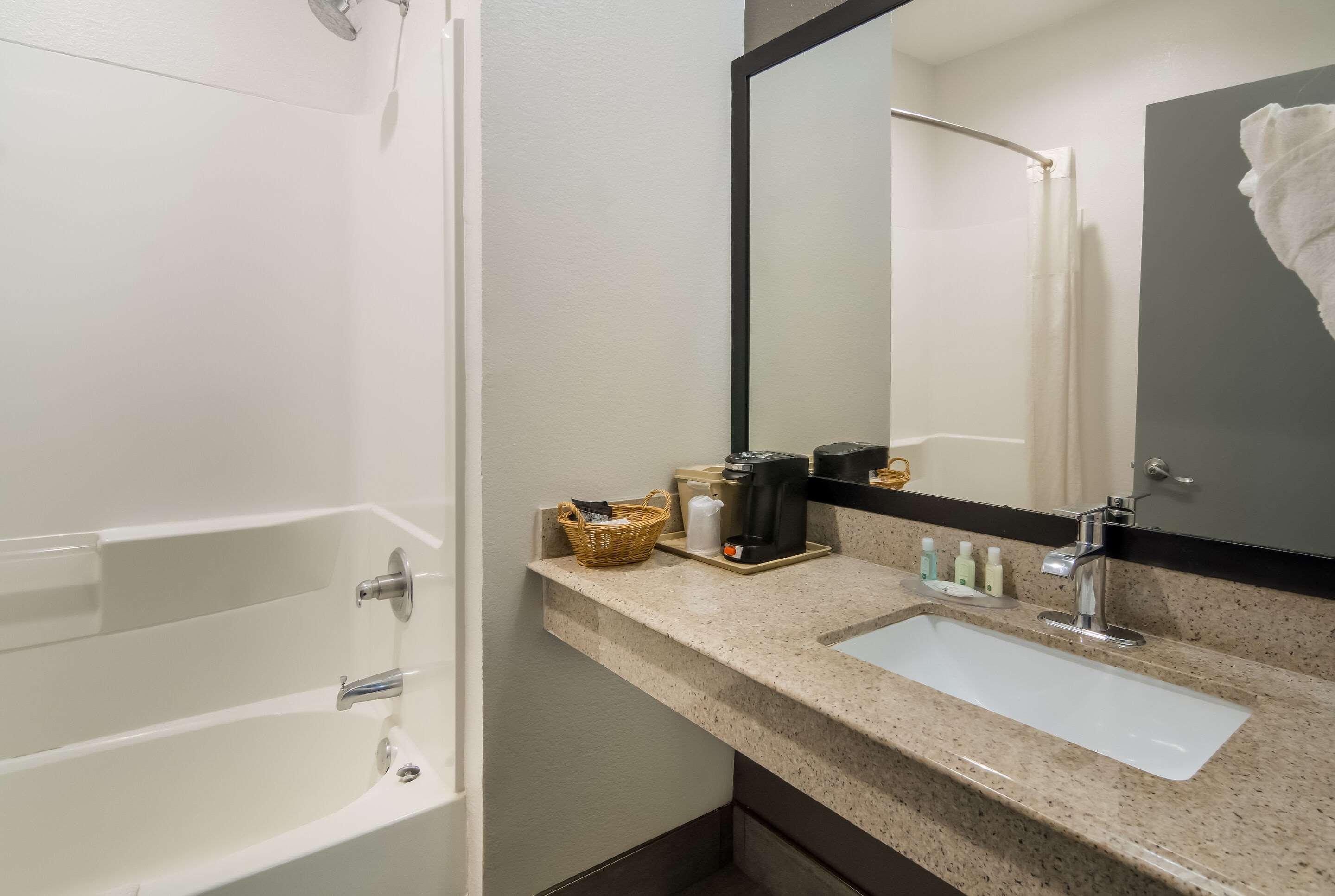 Double King Bed Non Smoking