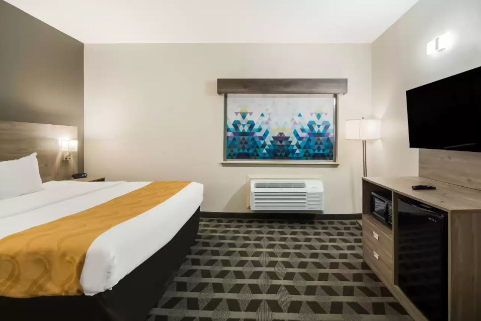 Suite Queen Bed Non Smoking