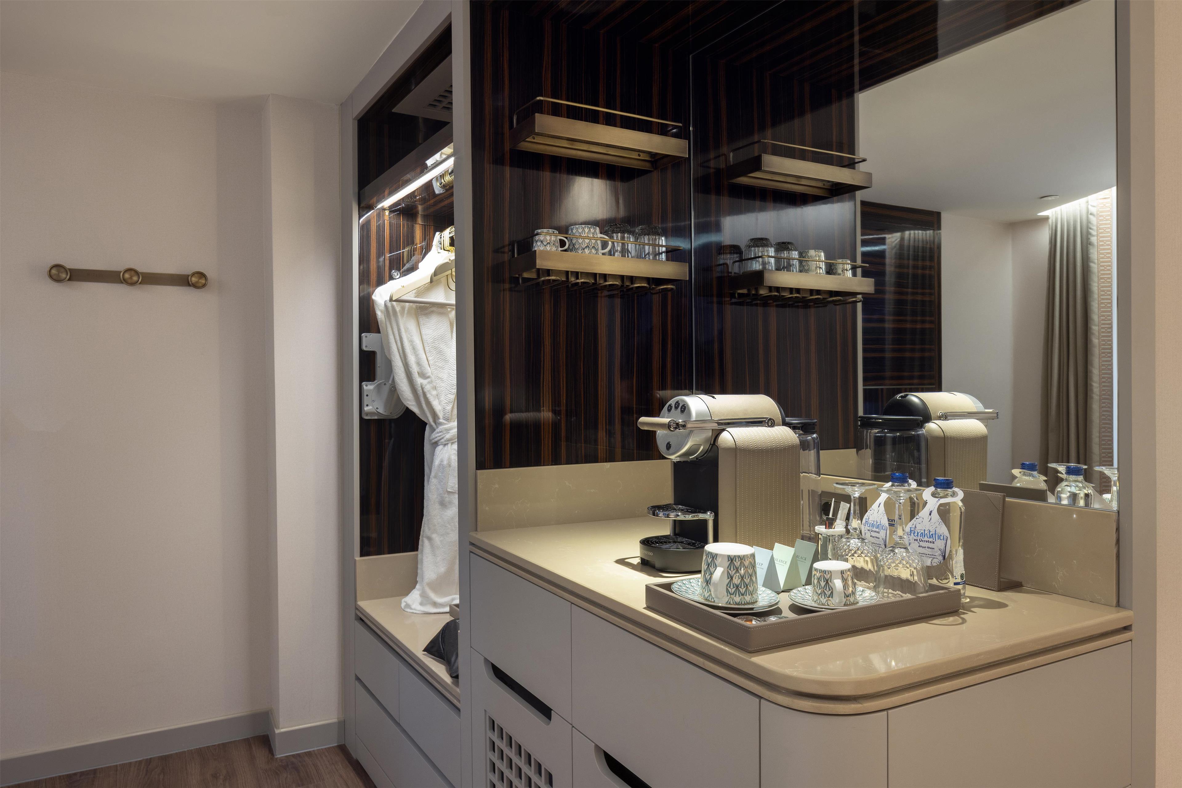 Double Accessible-queen Size Bed