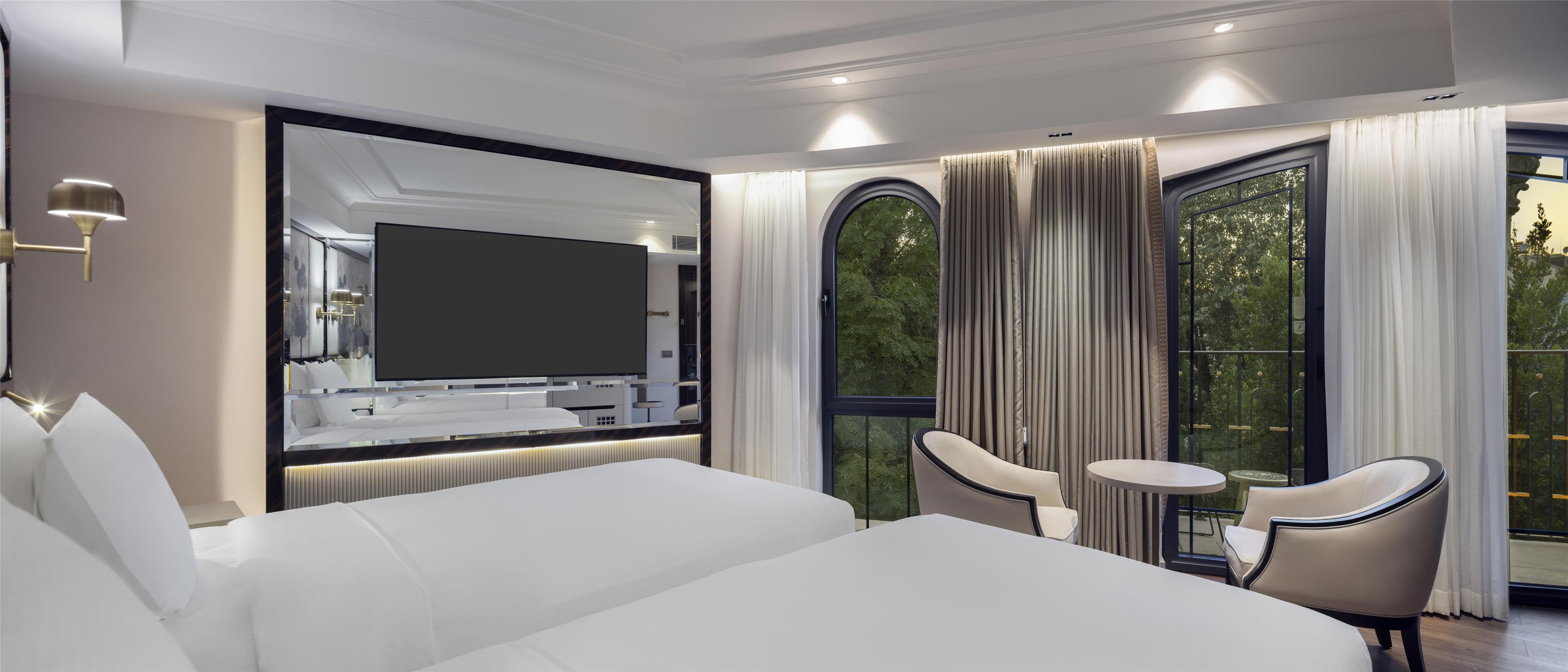 Twin Deluxe with Balcony