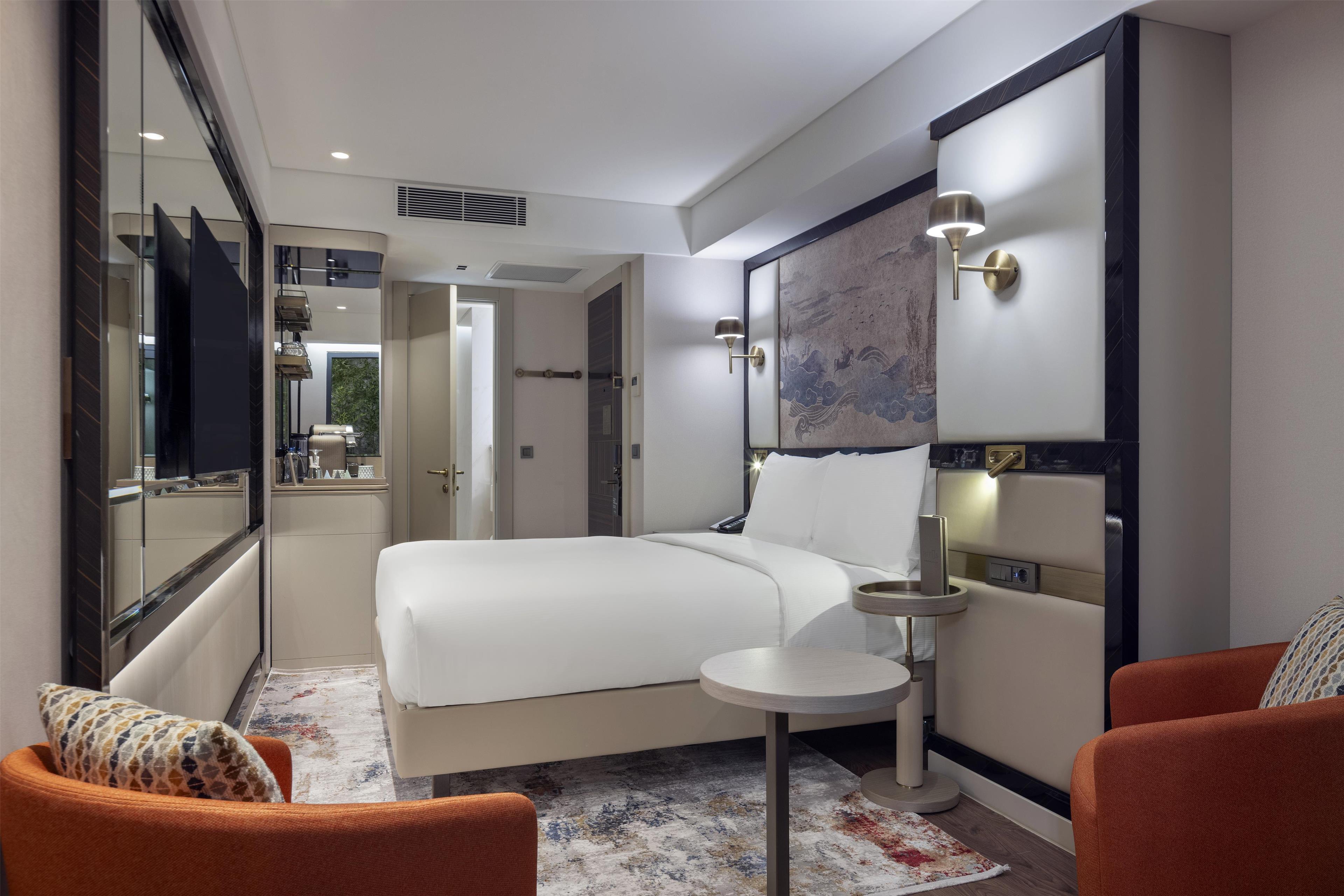 Double Queen Size Bed