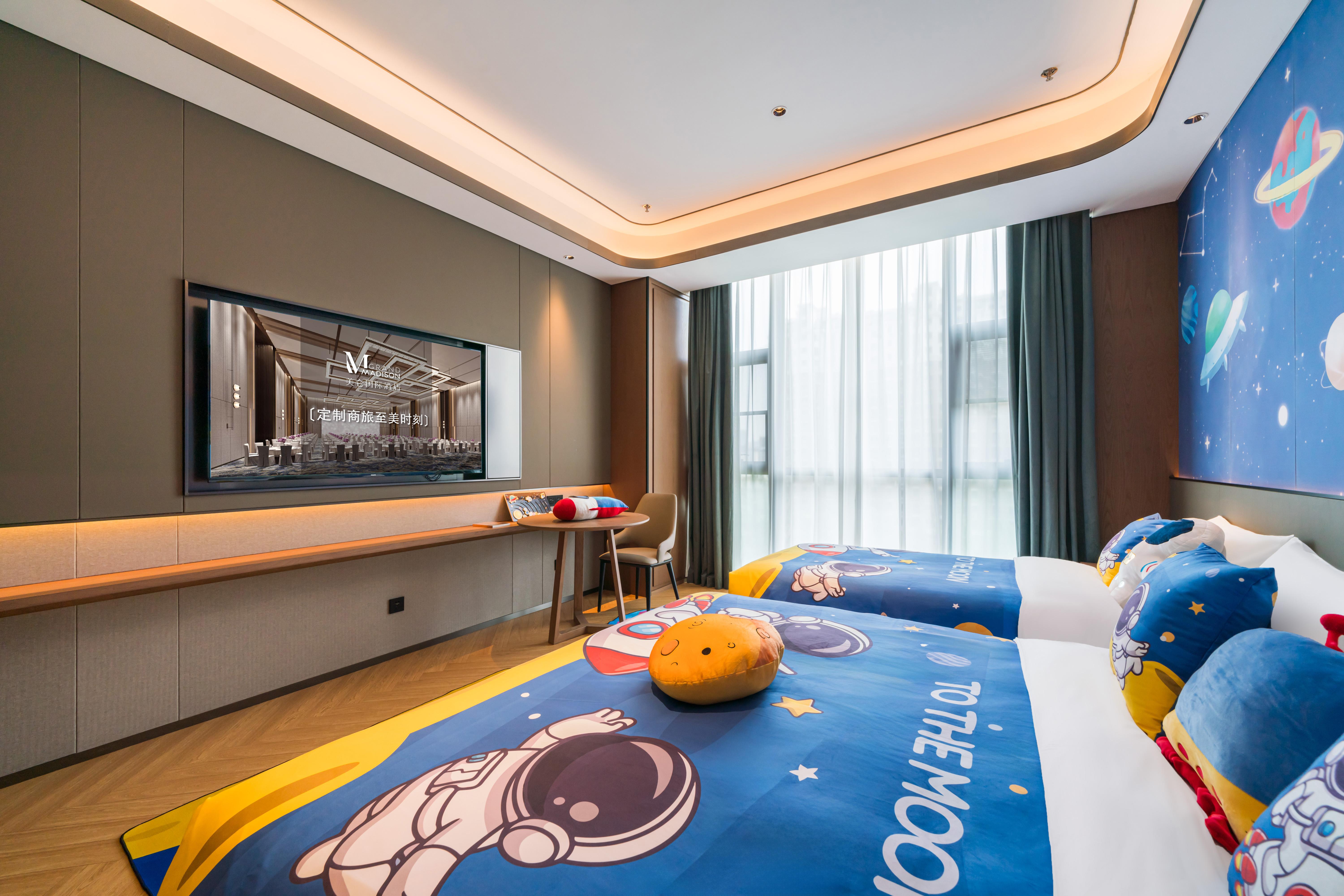 Family Room Standard