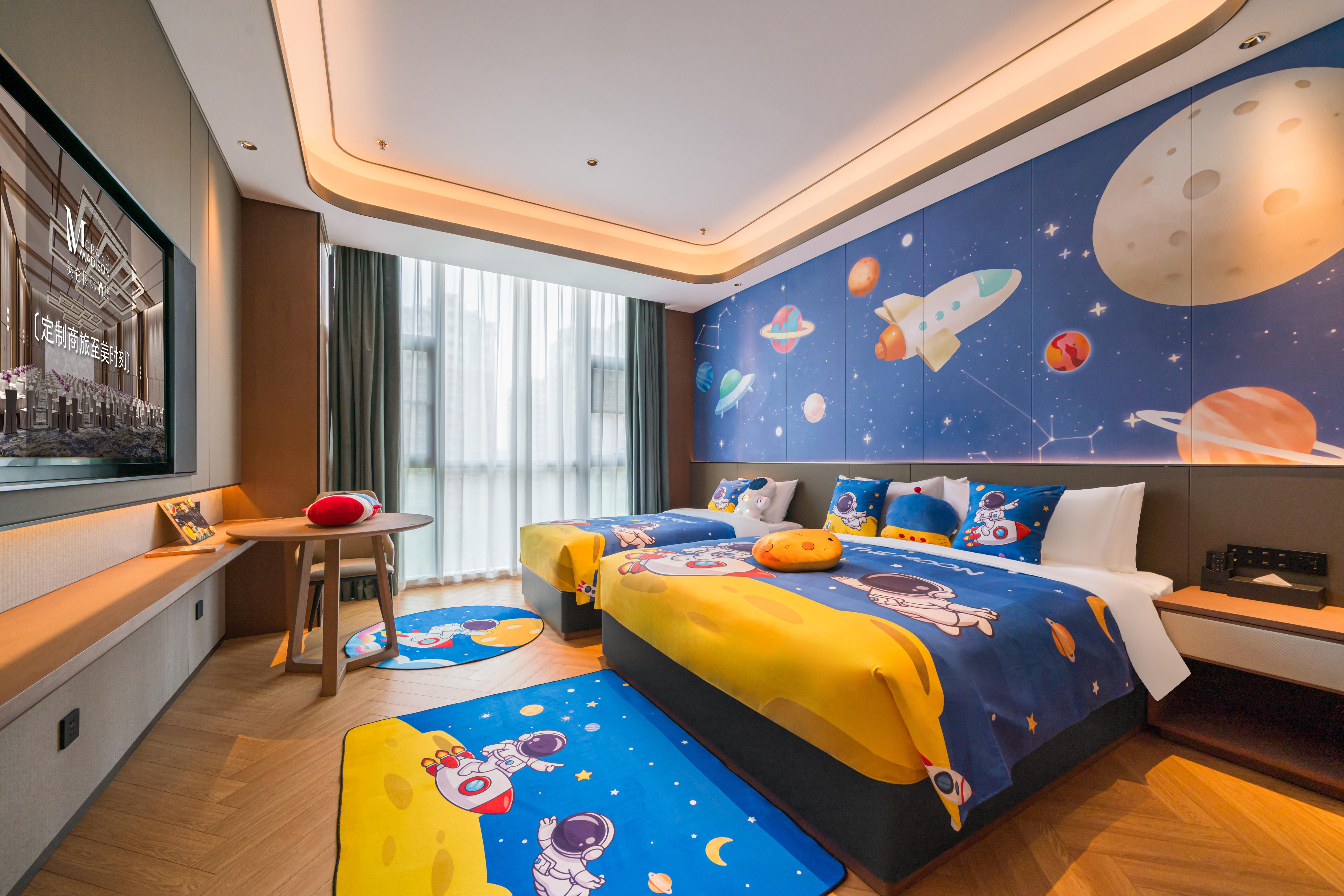 Family Room Standard