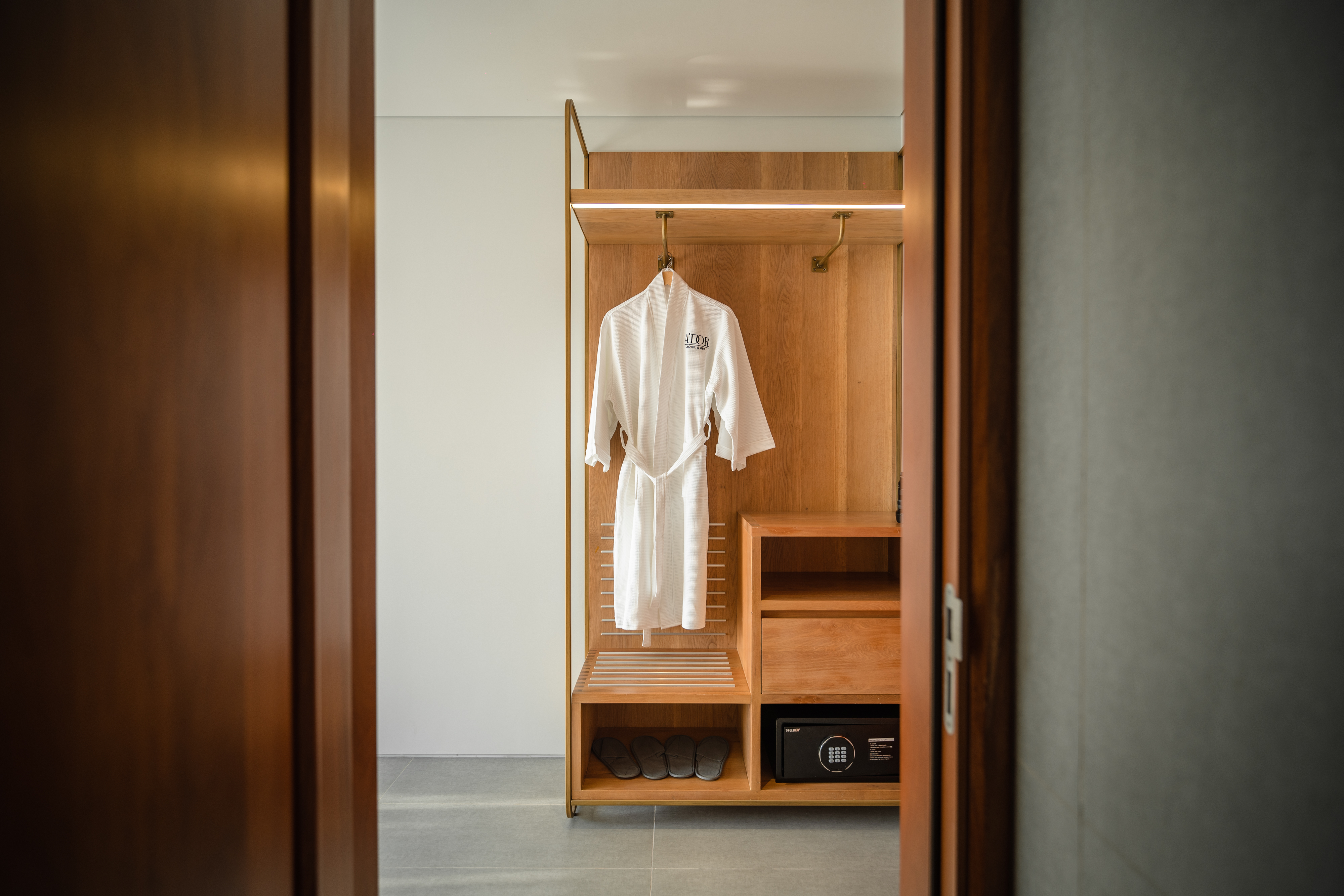 Double Deluxe King Bed