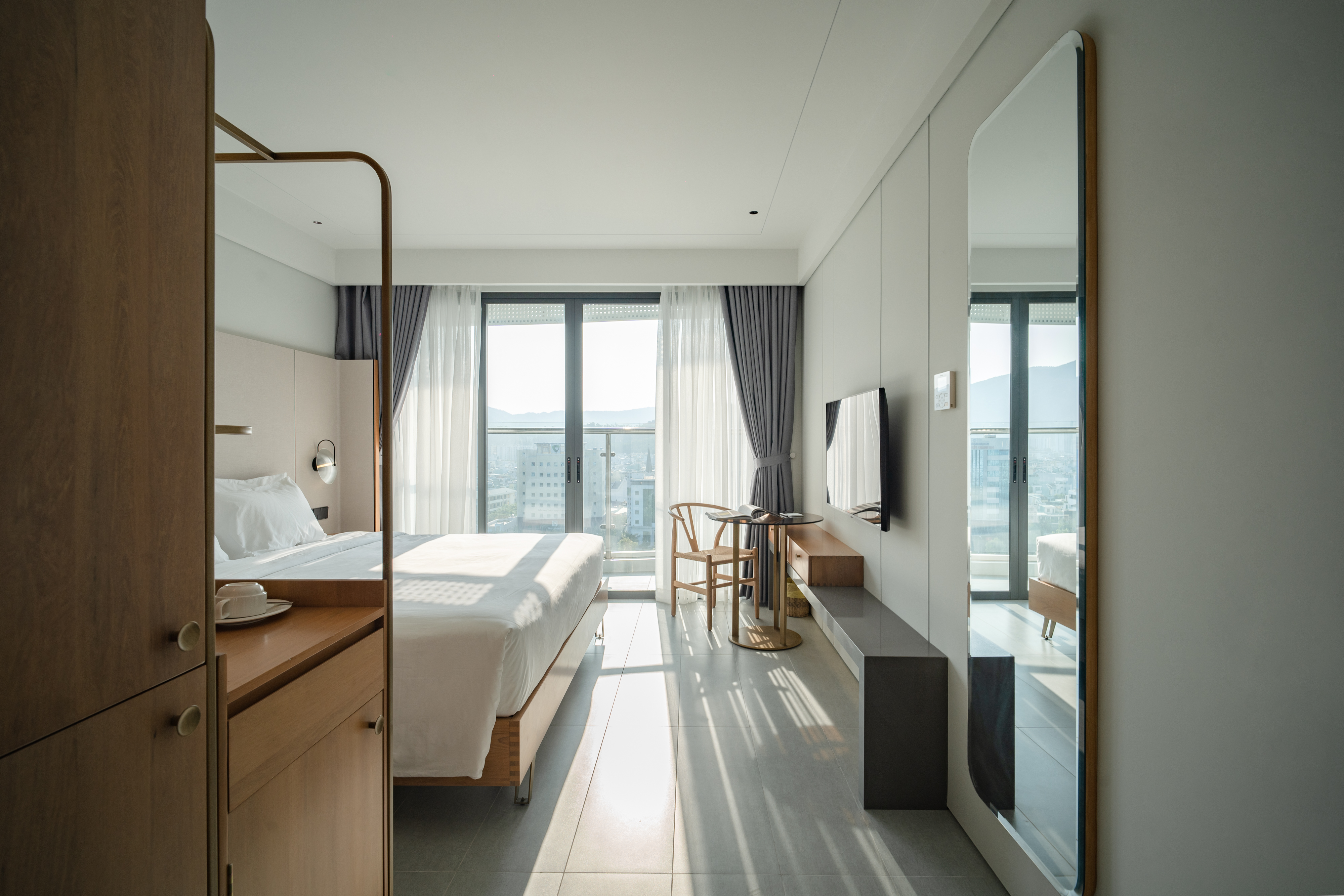 Double Deluxe King Bed