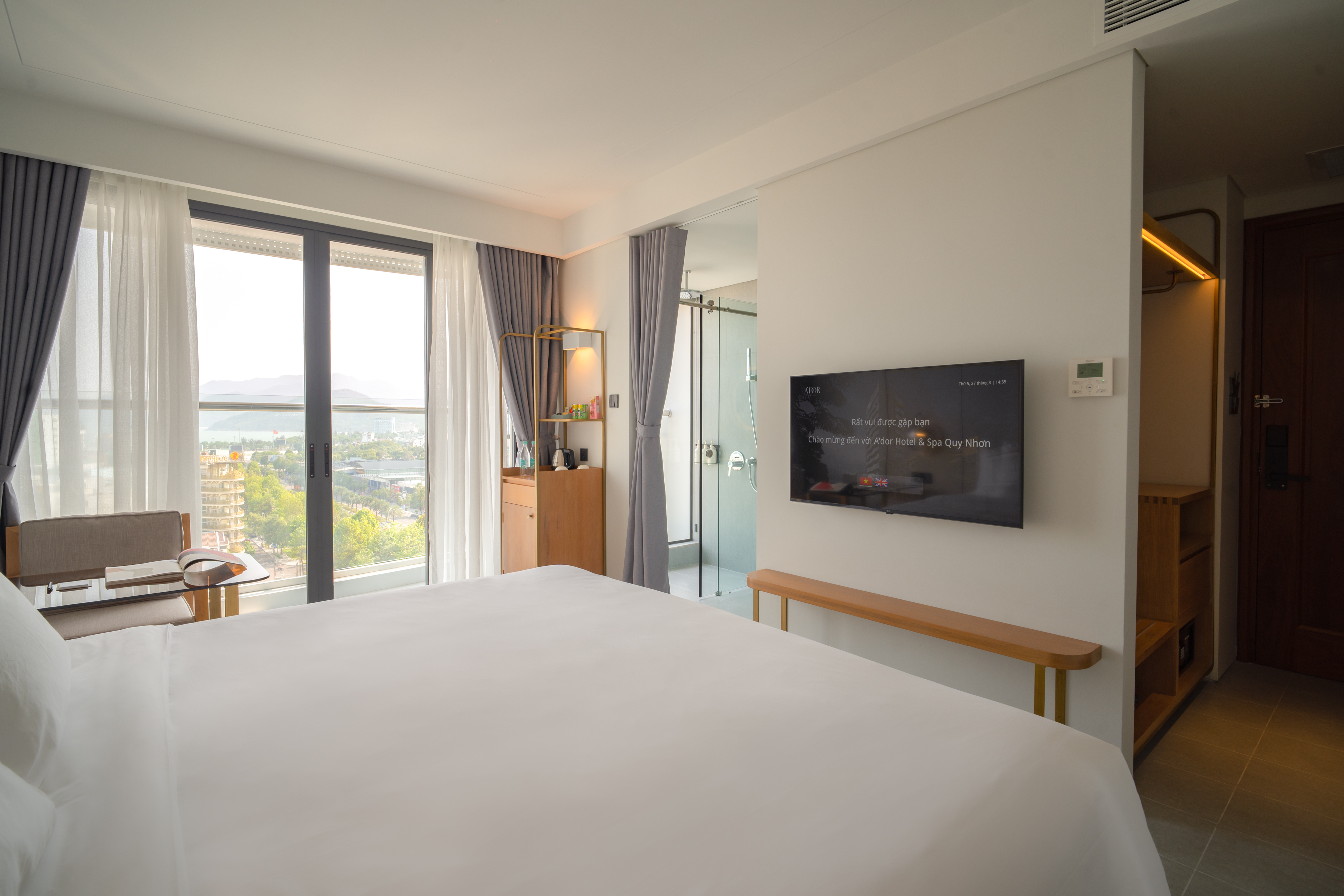 Room Premier King Bed