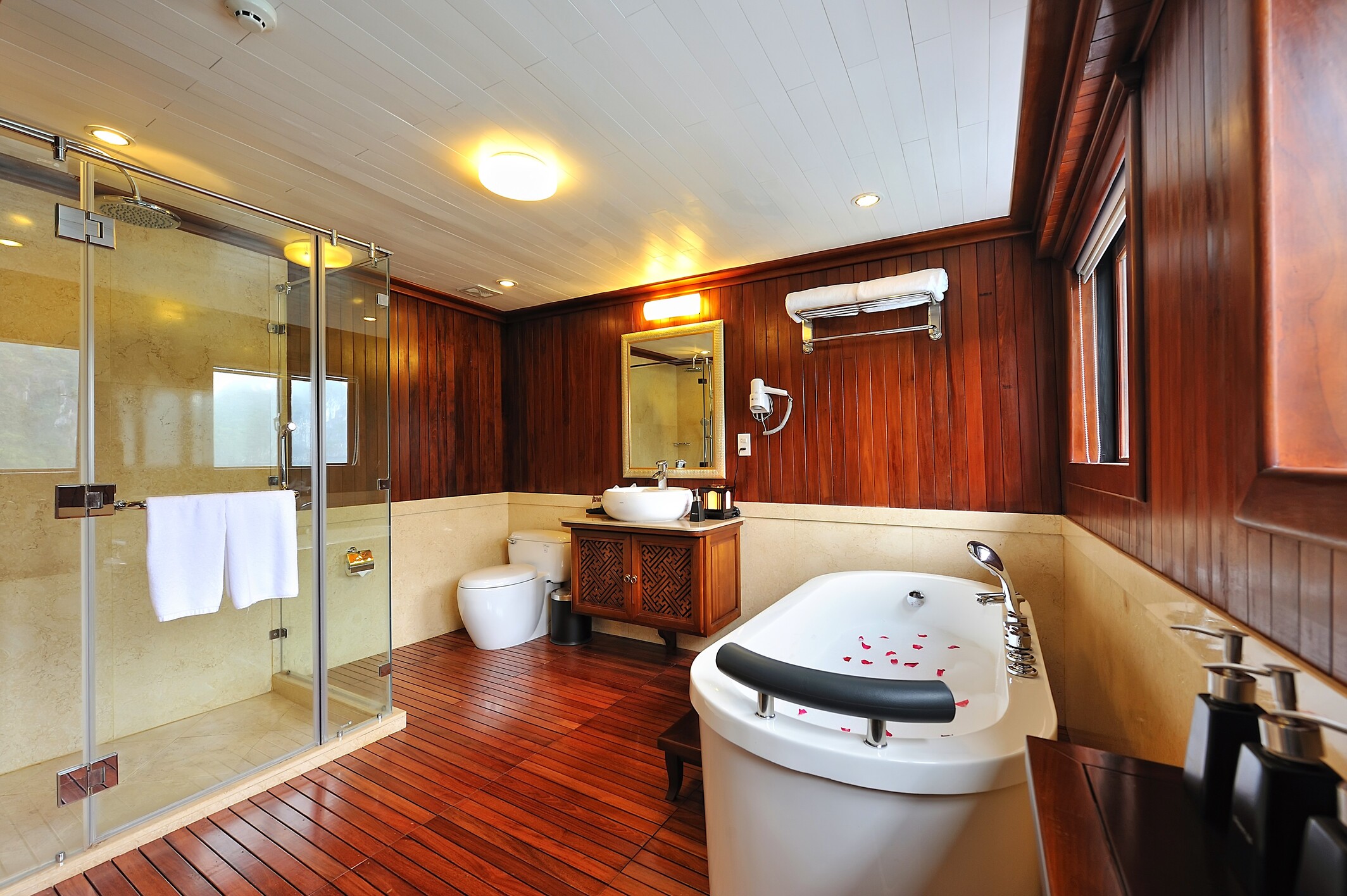 Junior Suite with Views