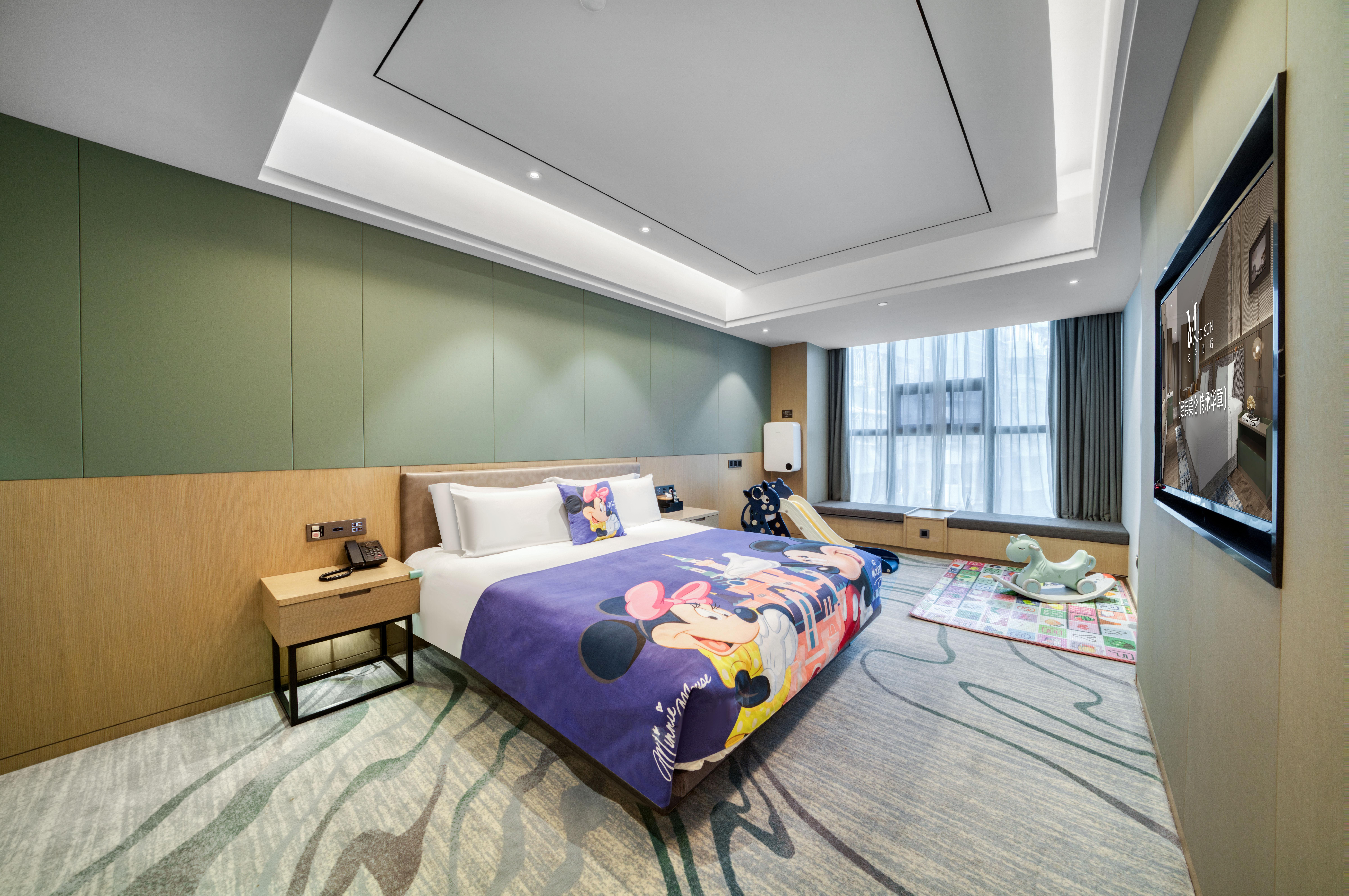 Family Room Superior