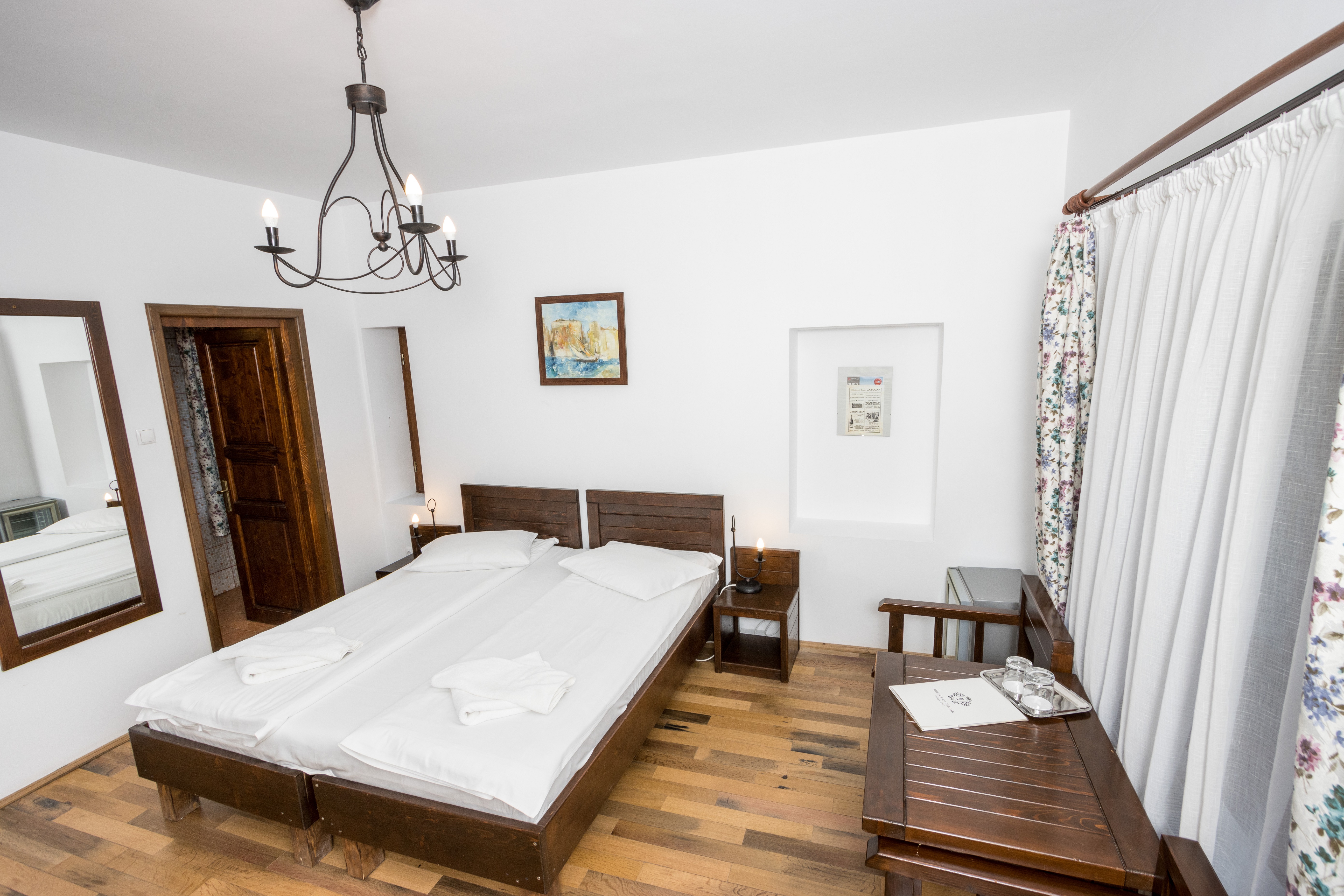 Double or Twin Standard