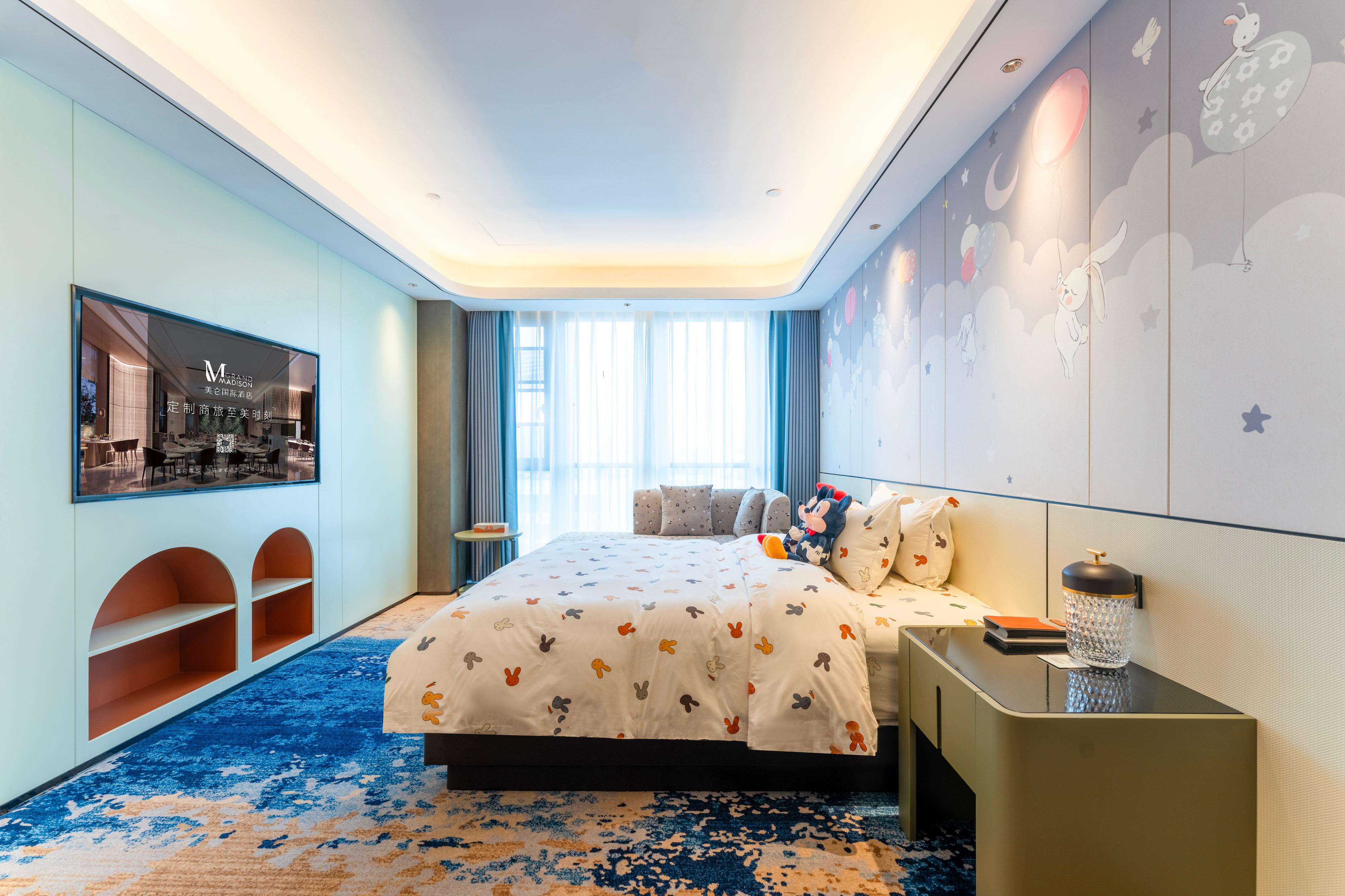 Family Room Standard