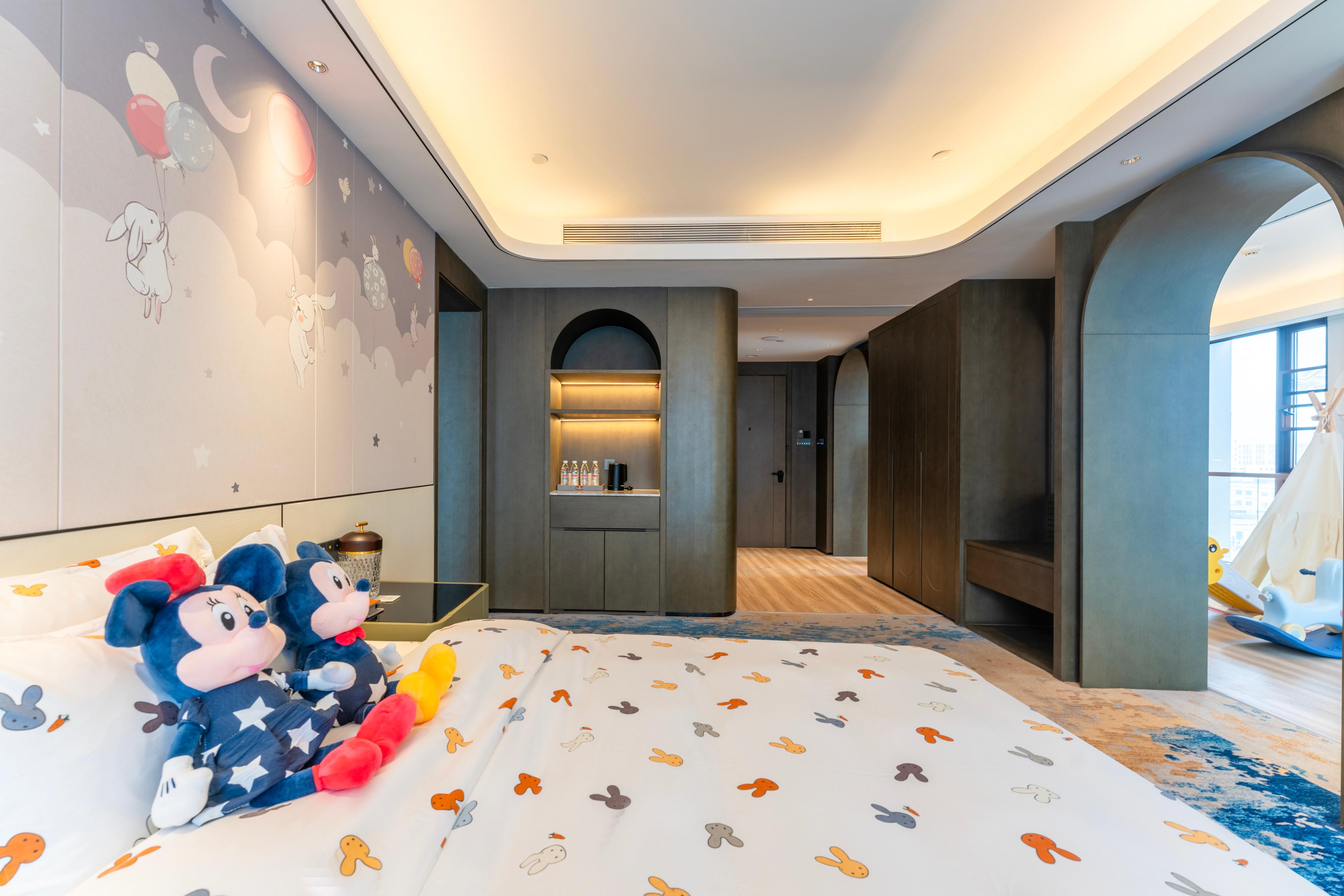 Family Room Standard