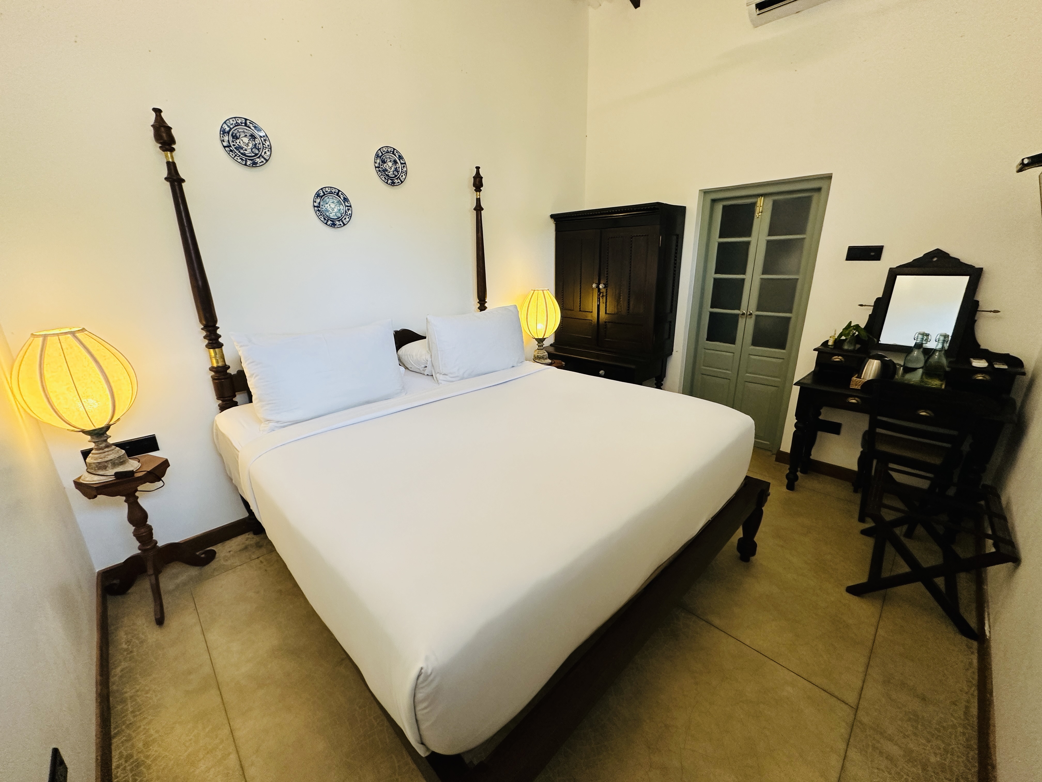 Double Superior King Bed