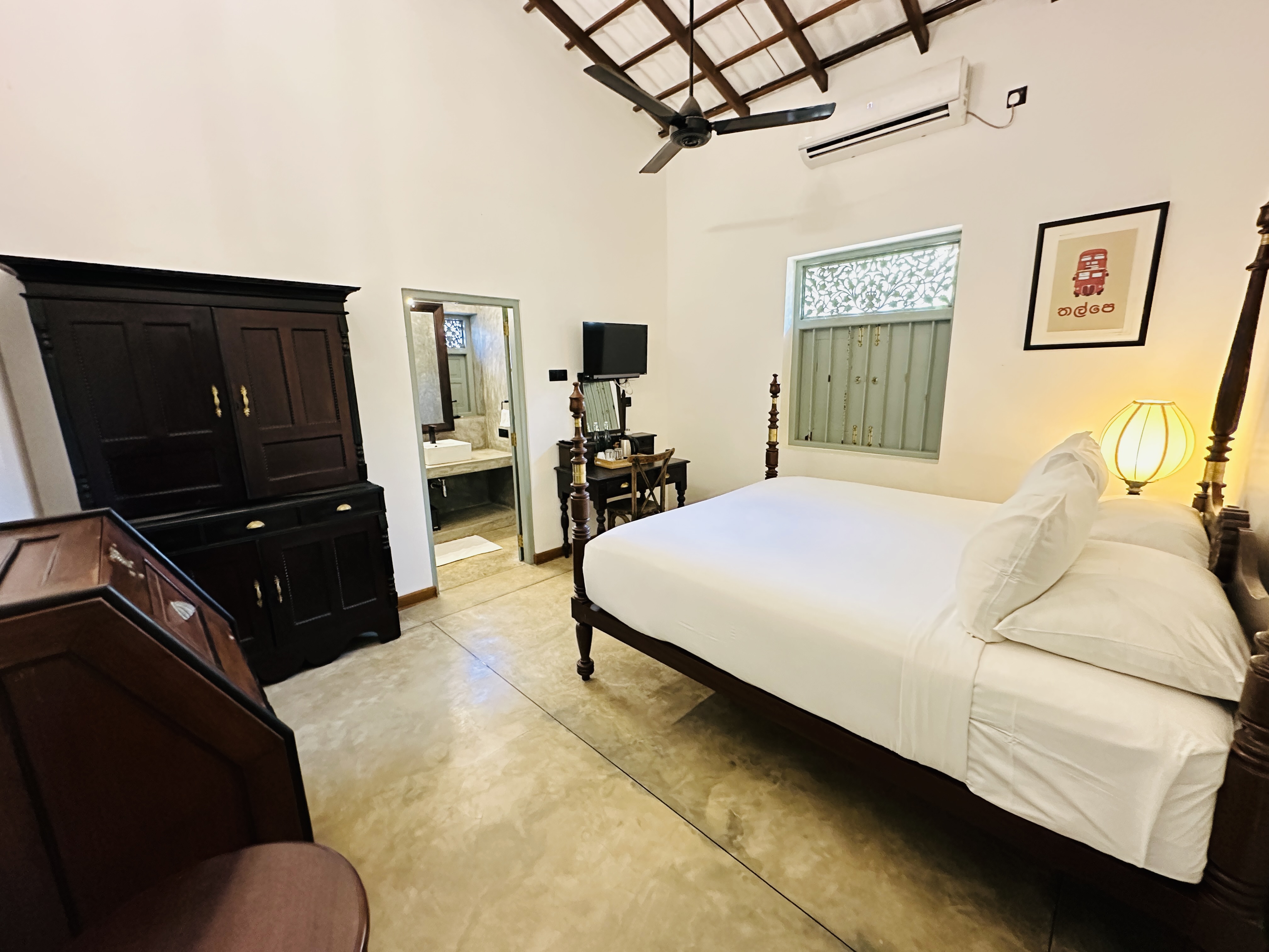 Double Superior King Bed