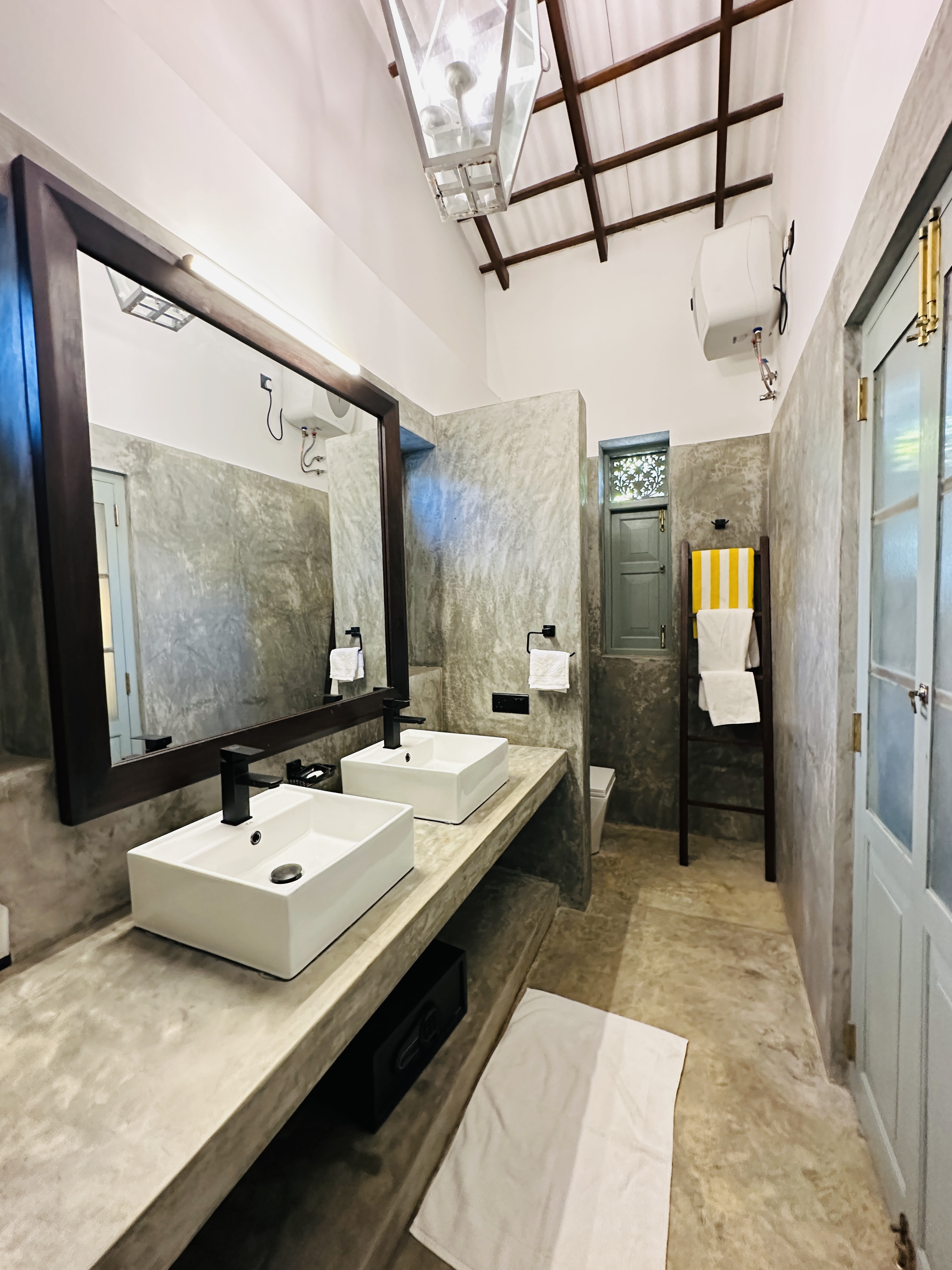 Double Superior King Bed