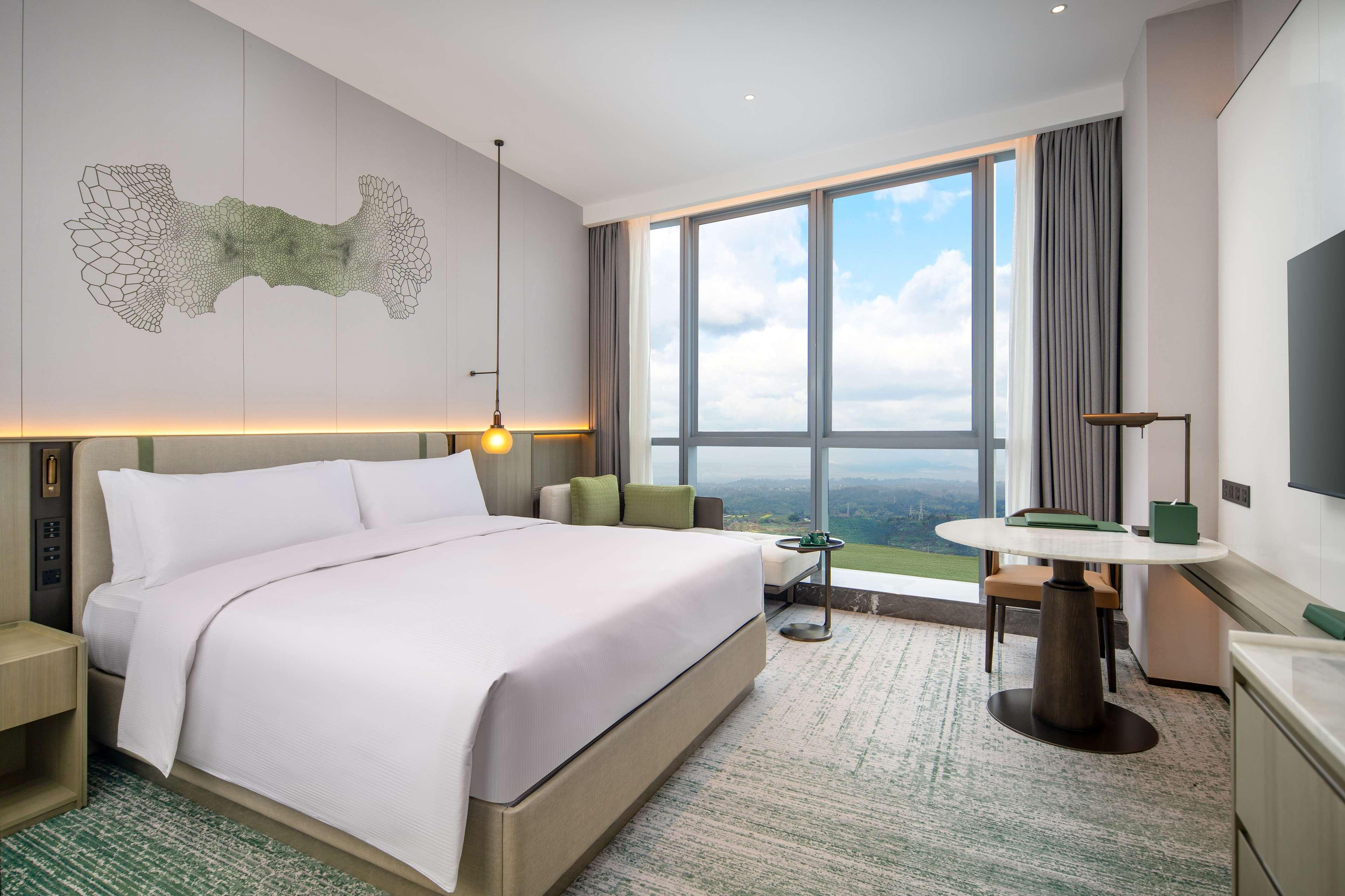 Double Superior King Bed