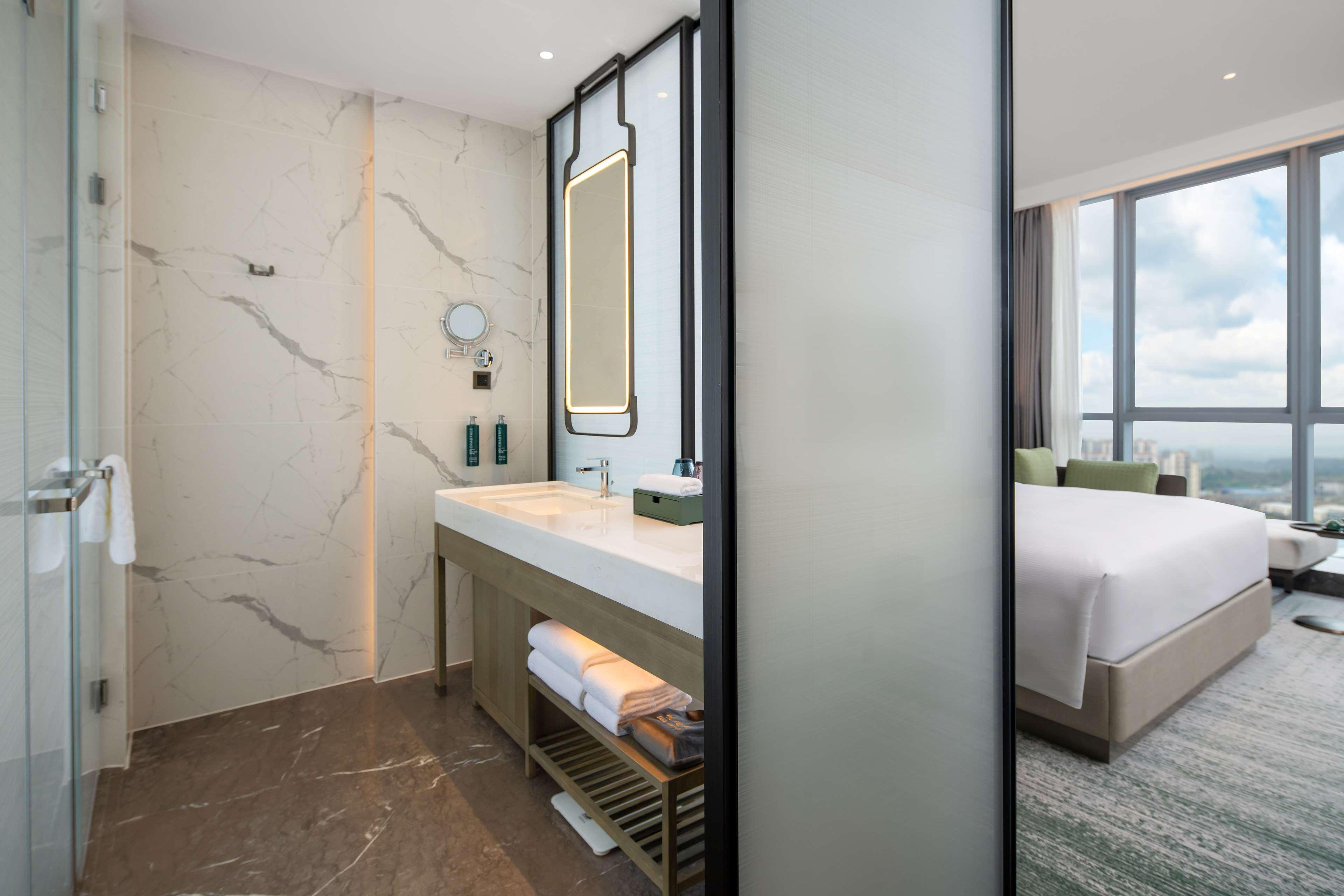 Double Superior King Bed