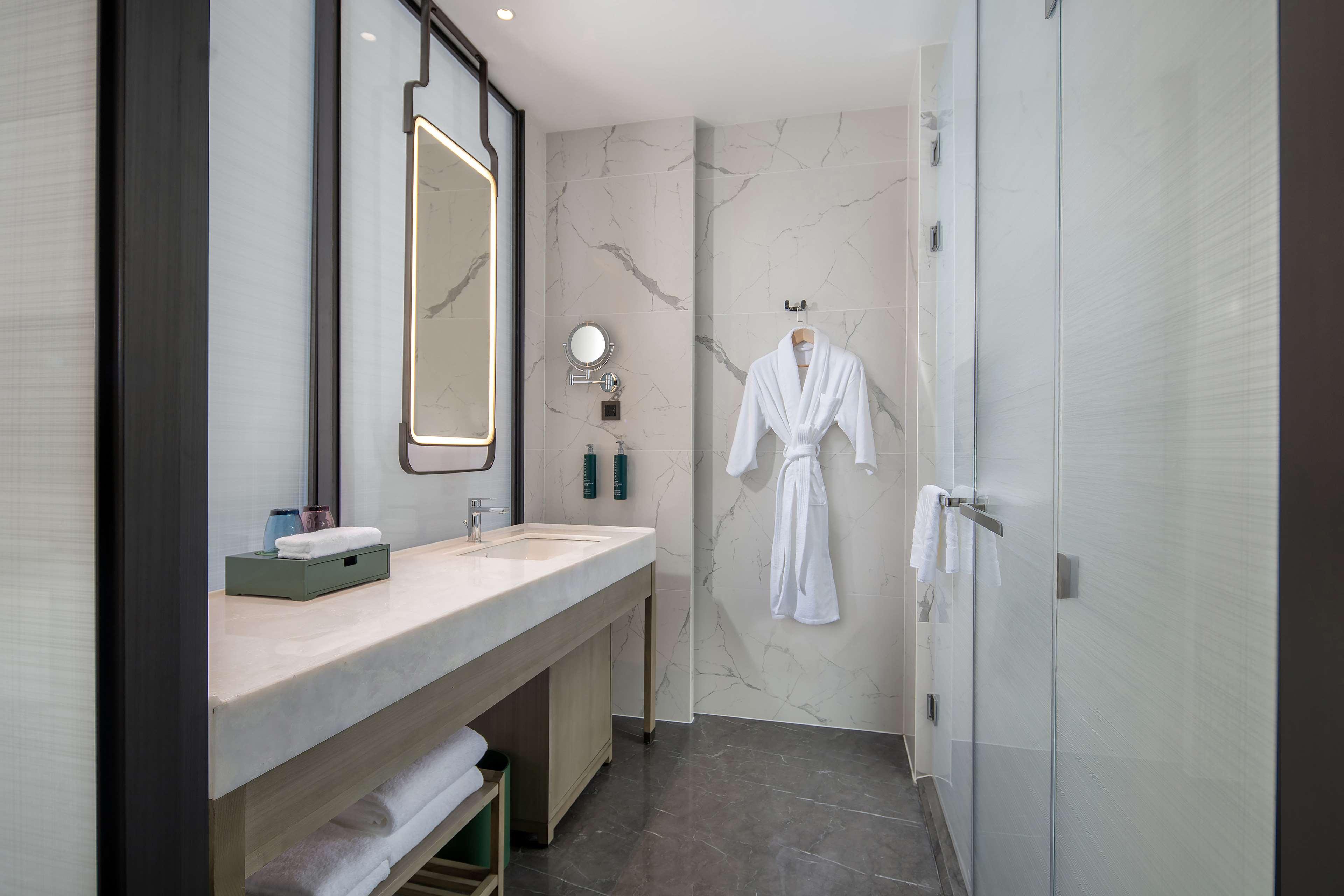 Double Executive King Bed