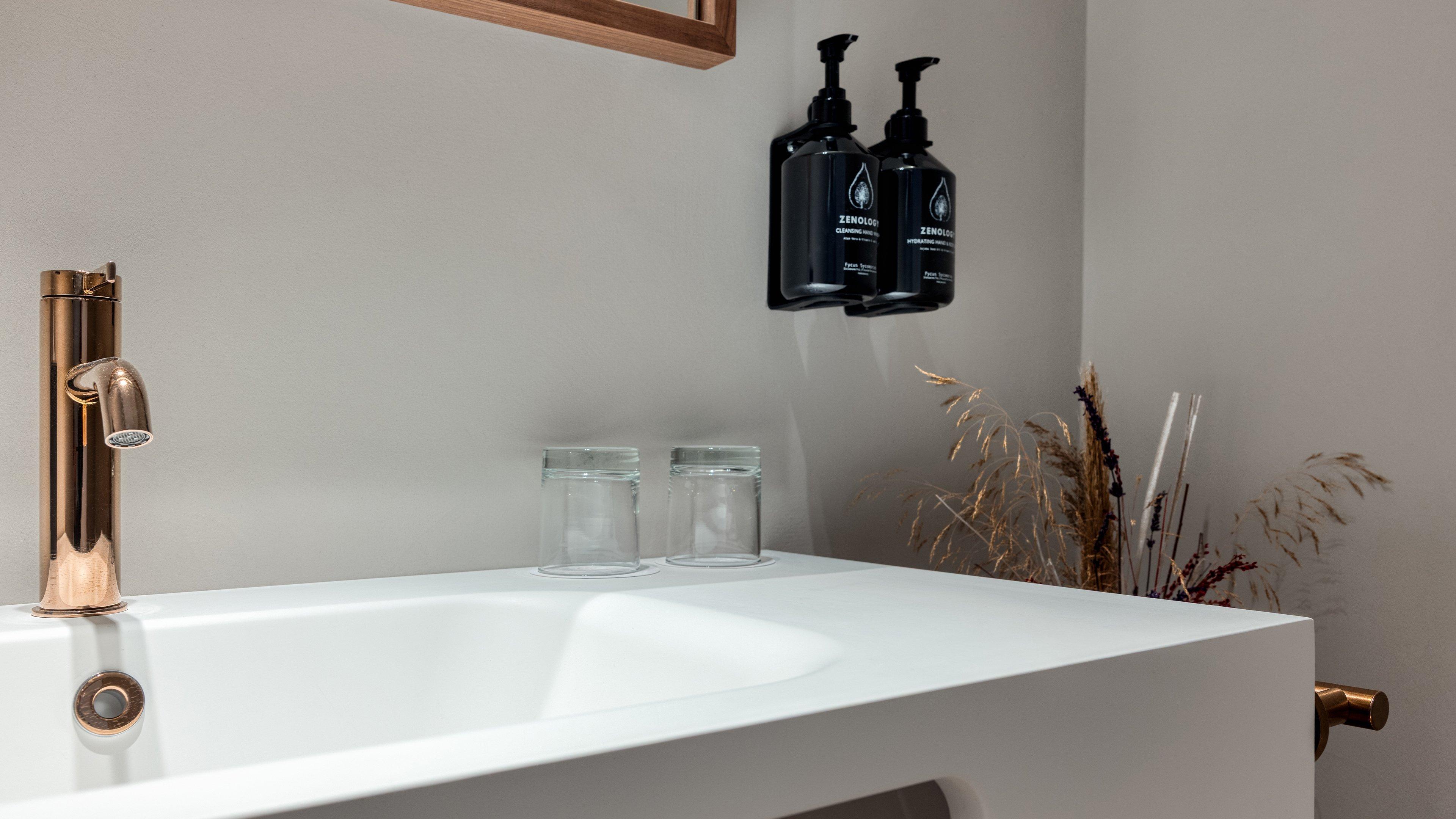 Double Premium Queen Bed