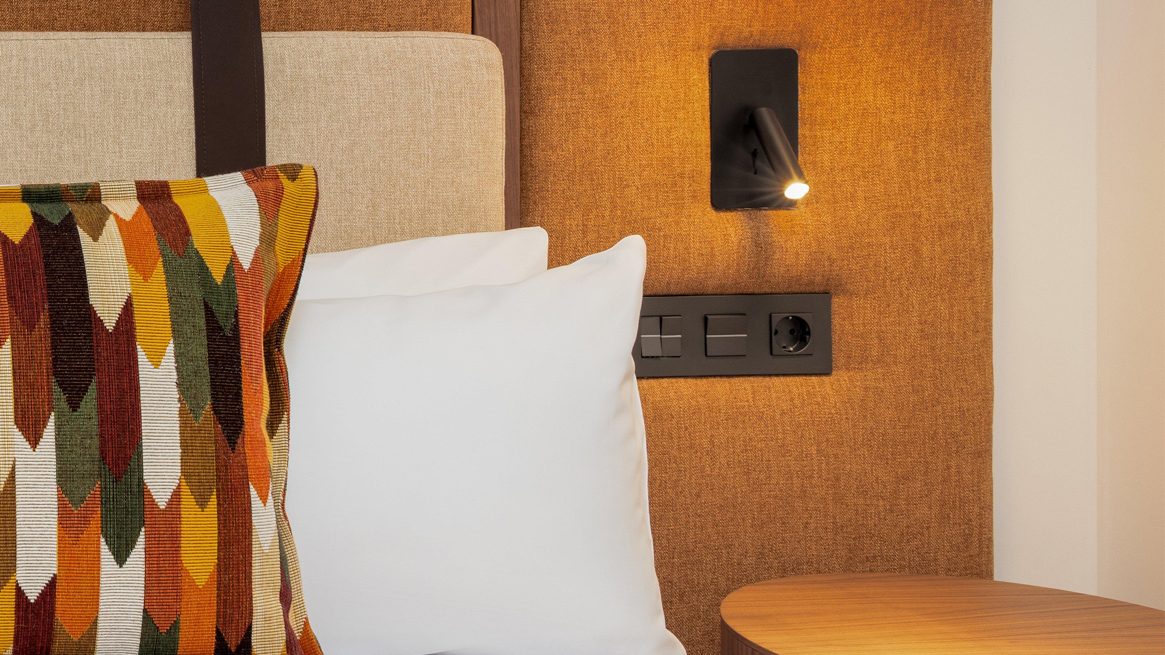 Double Premium Queen Bed