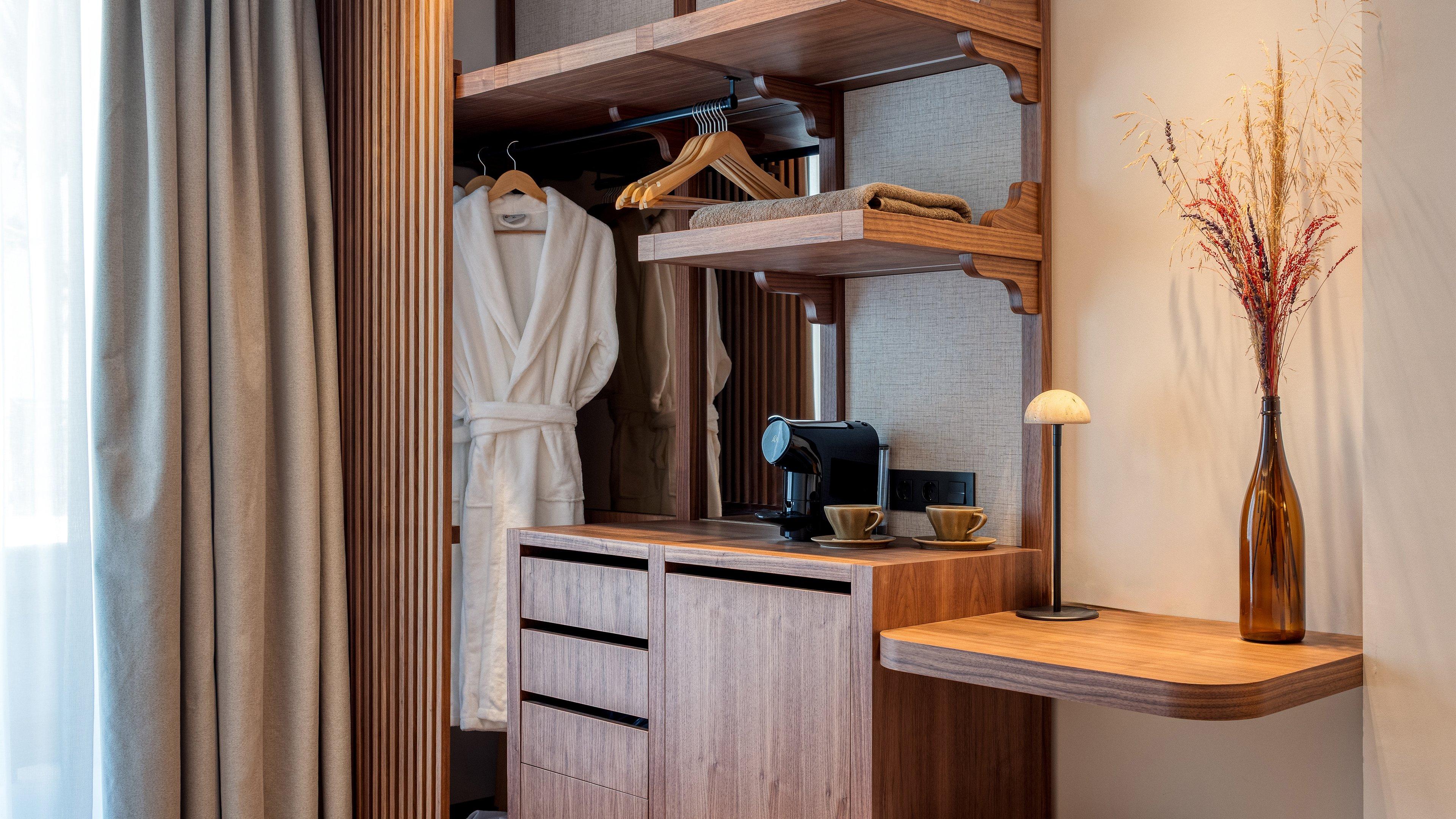 Double Premium Queen Bed