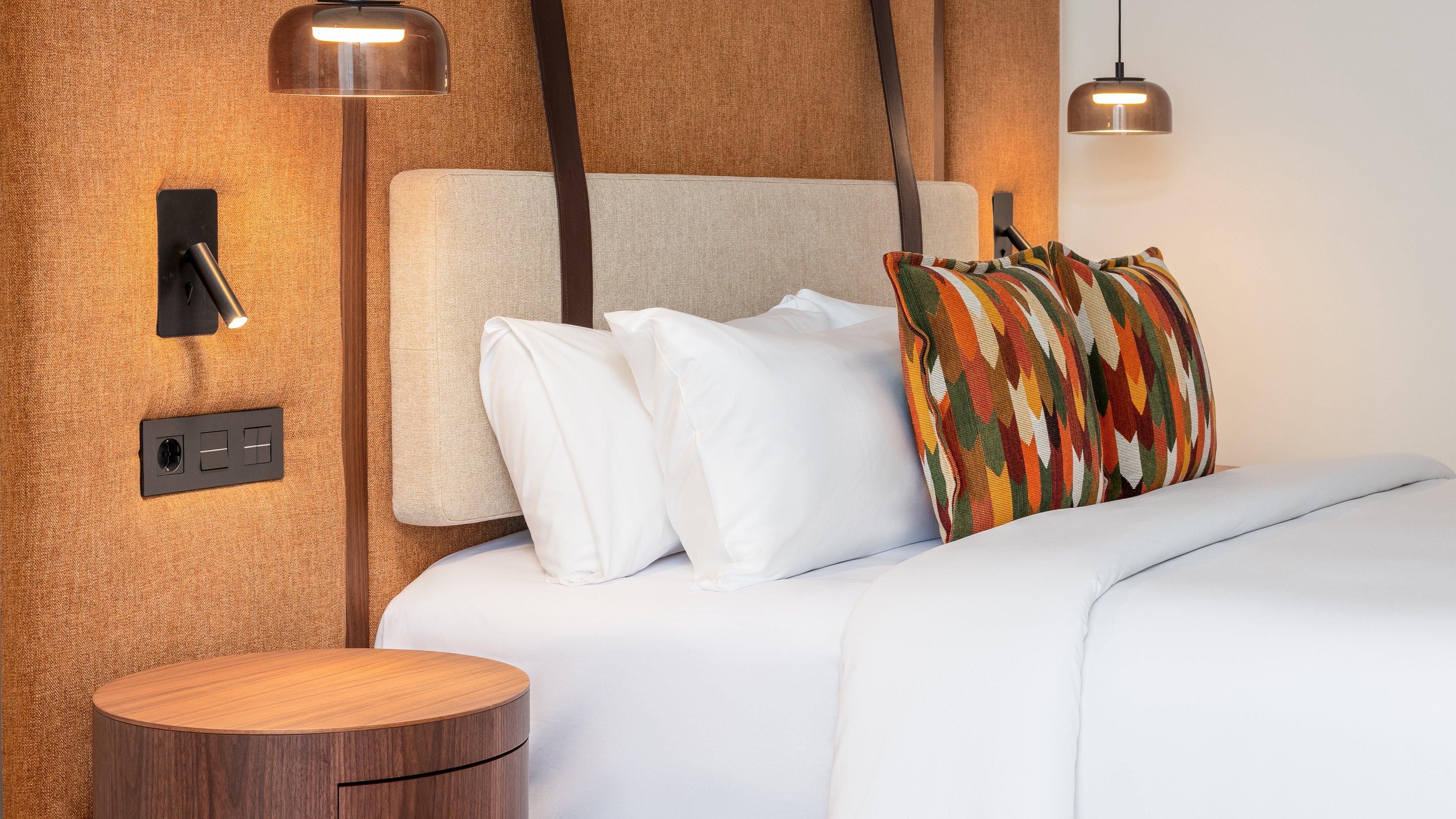 Double Premium Queen Bed